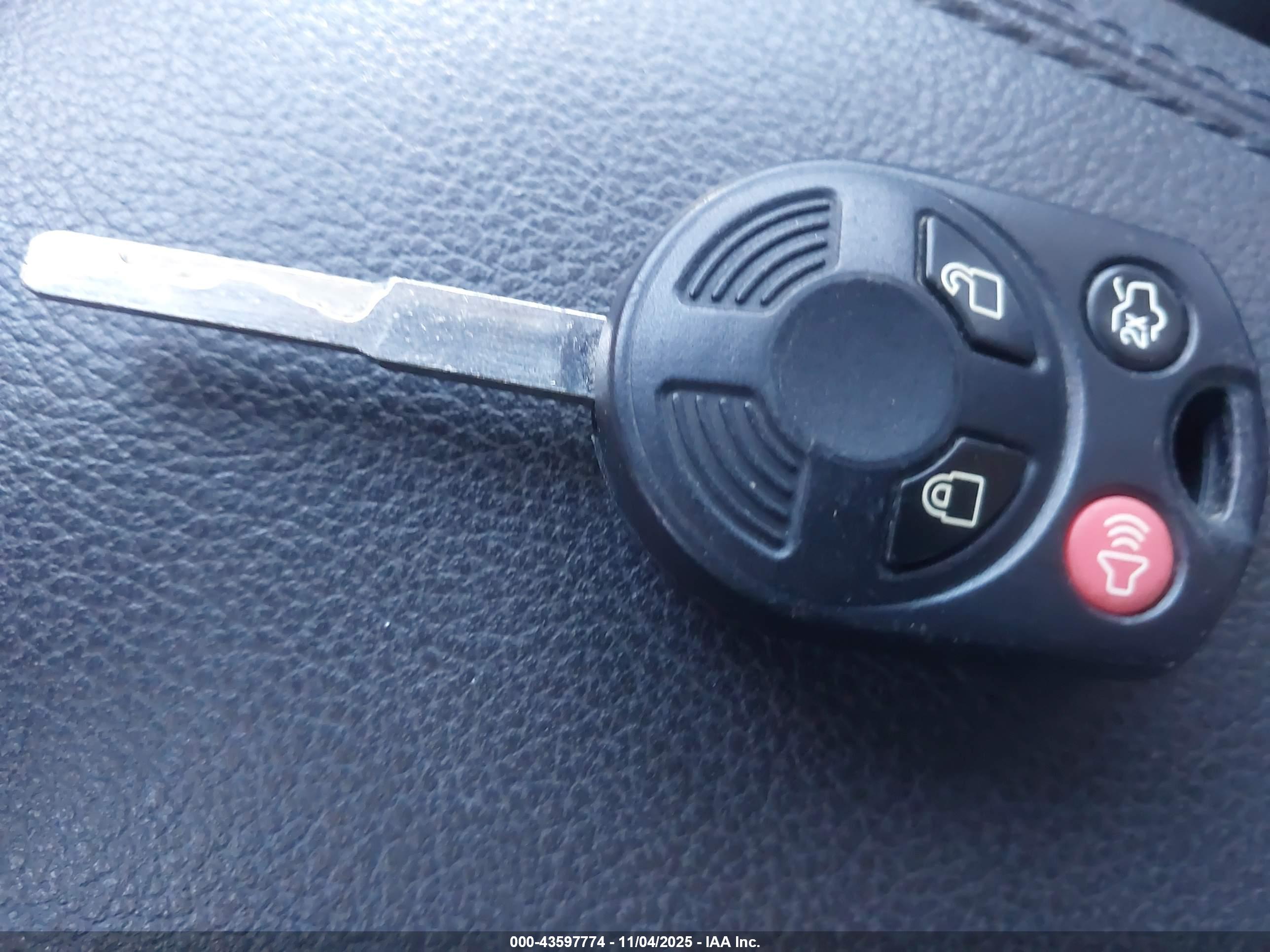 FORD ESCAPE image 11