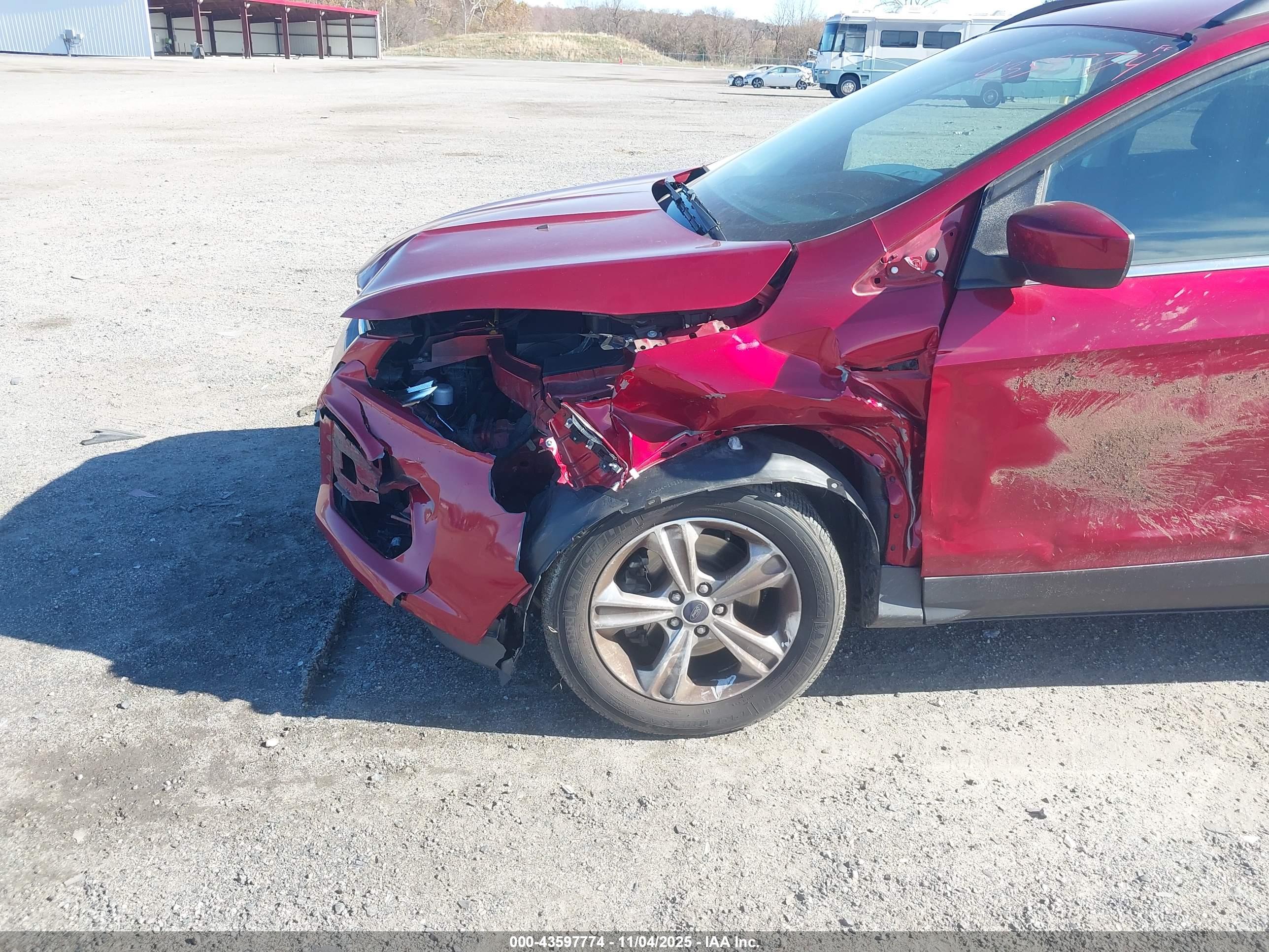 FORD ESCAPE image 6