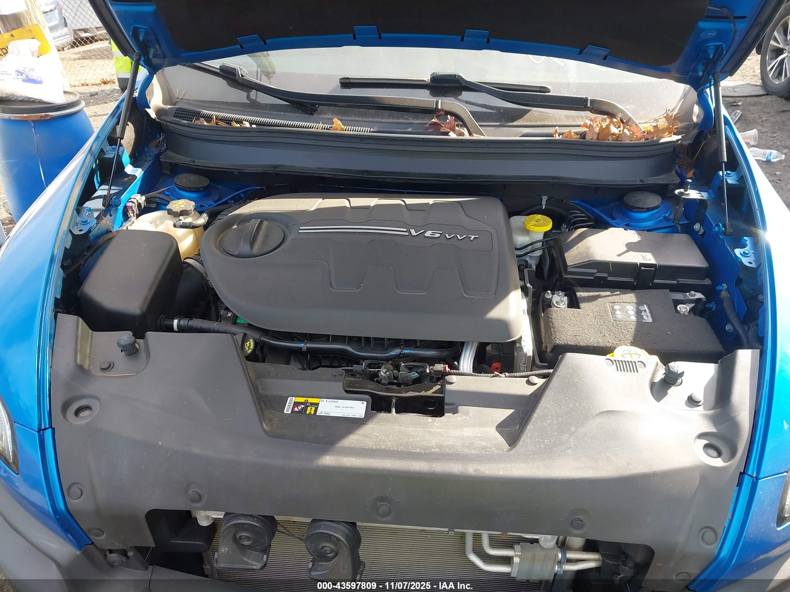JEEP CHEROKEE image 10