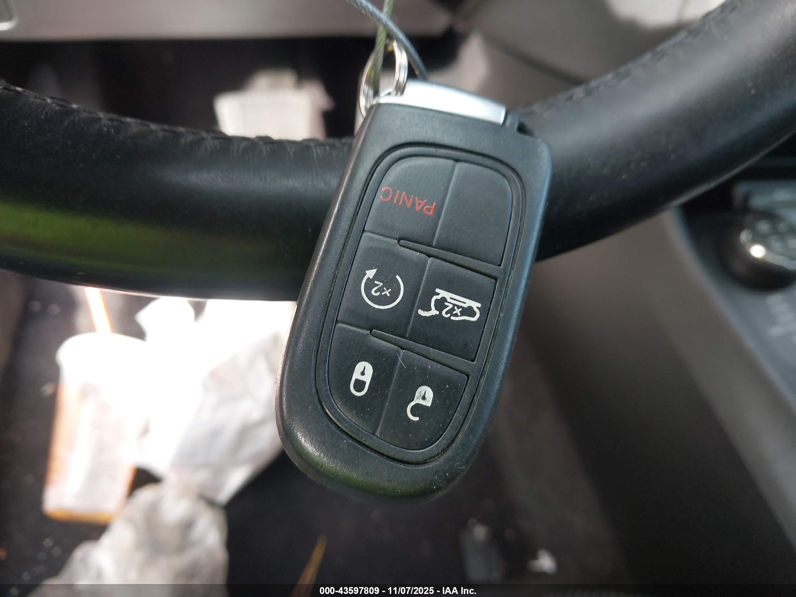 JEEP CHEROKEE image 11
