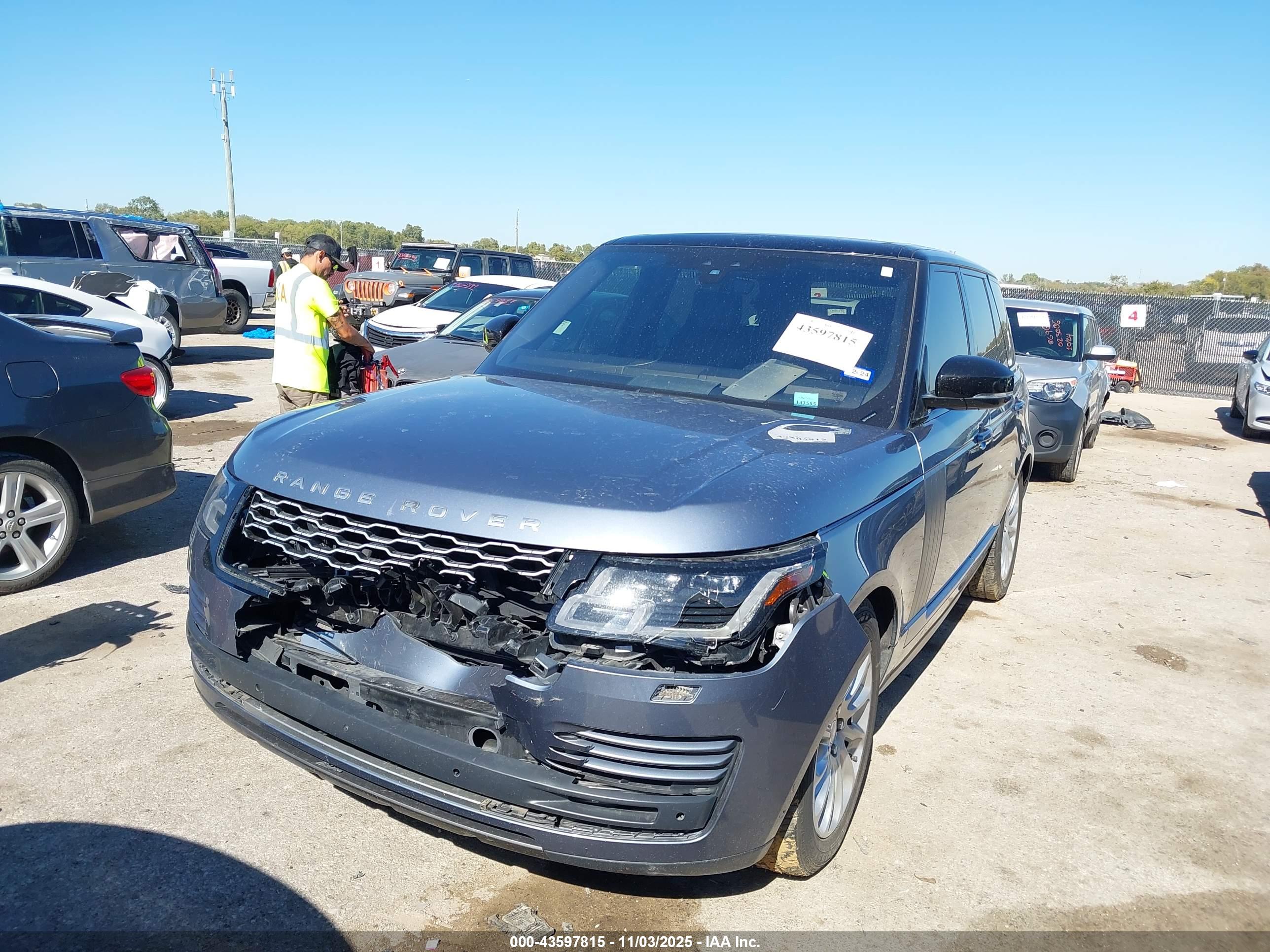 LAND ROVER image 2