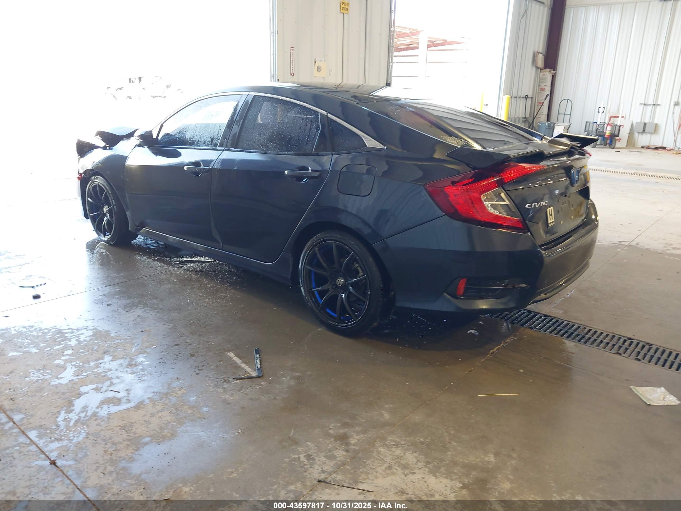 HONDA CIVIC image 3