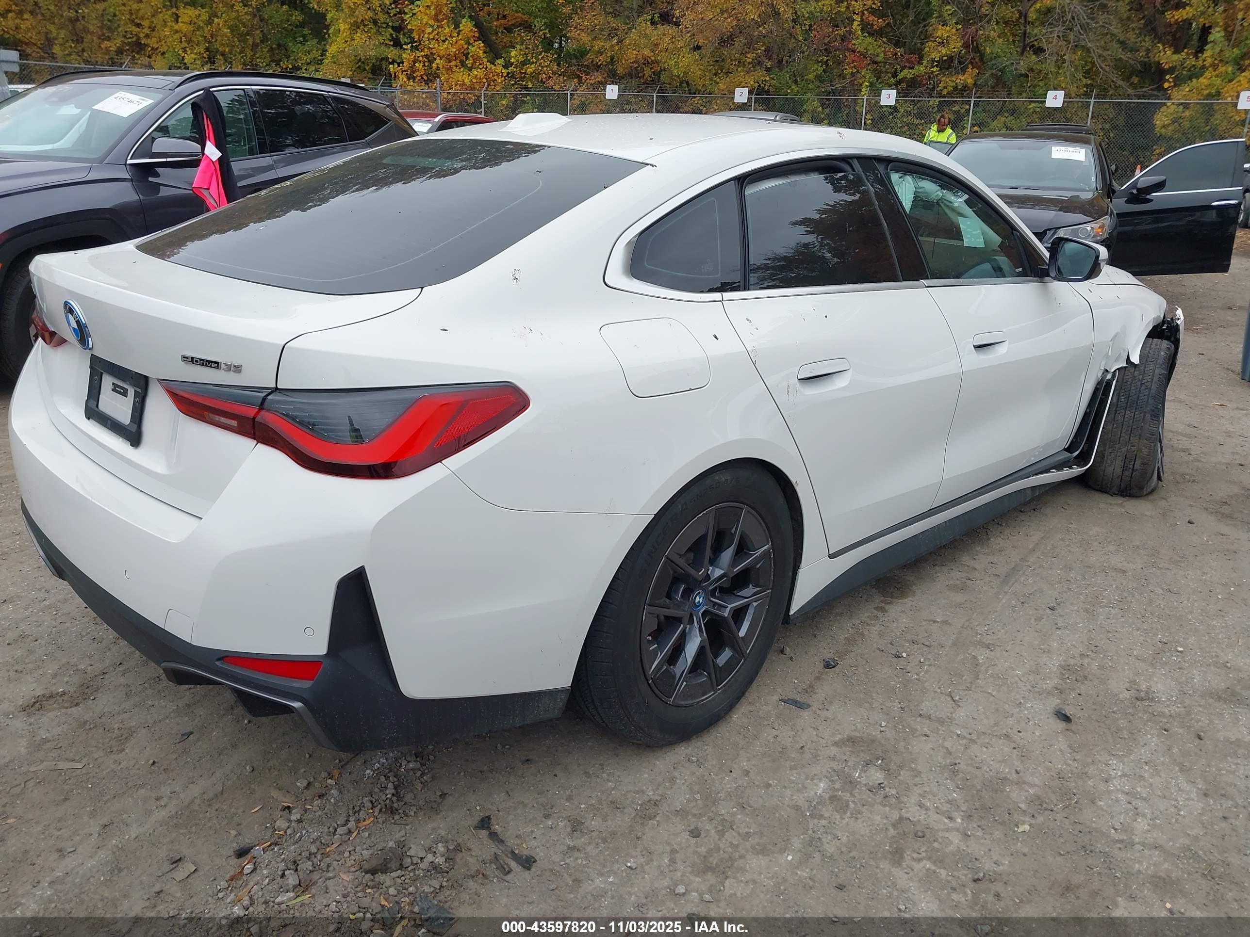 BMW I4 image 4