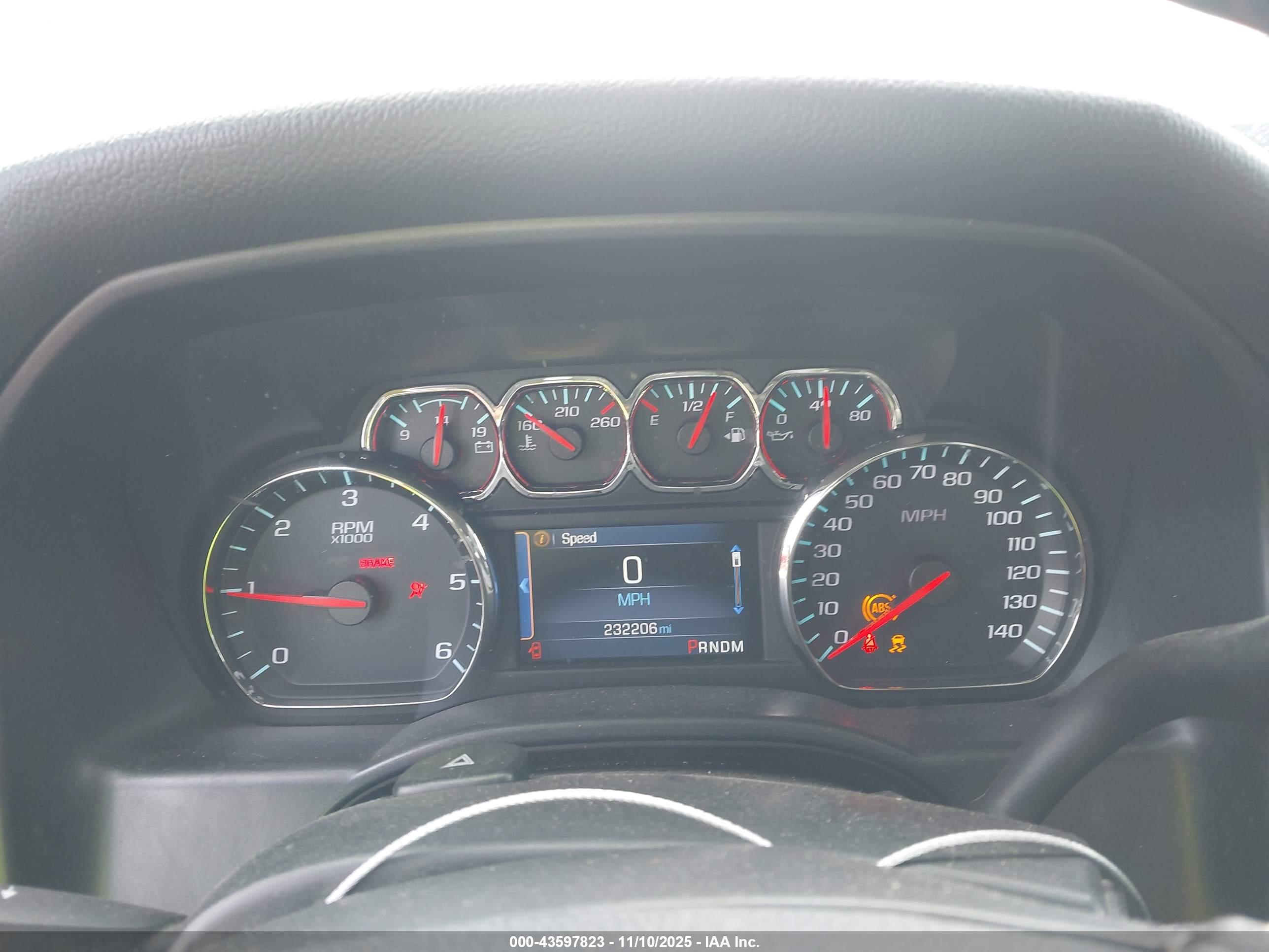 CHEVROLET SILVERADO image 7