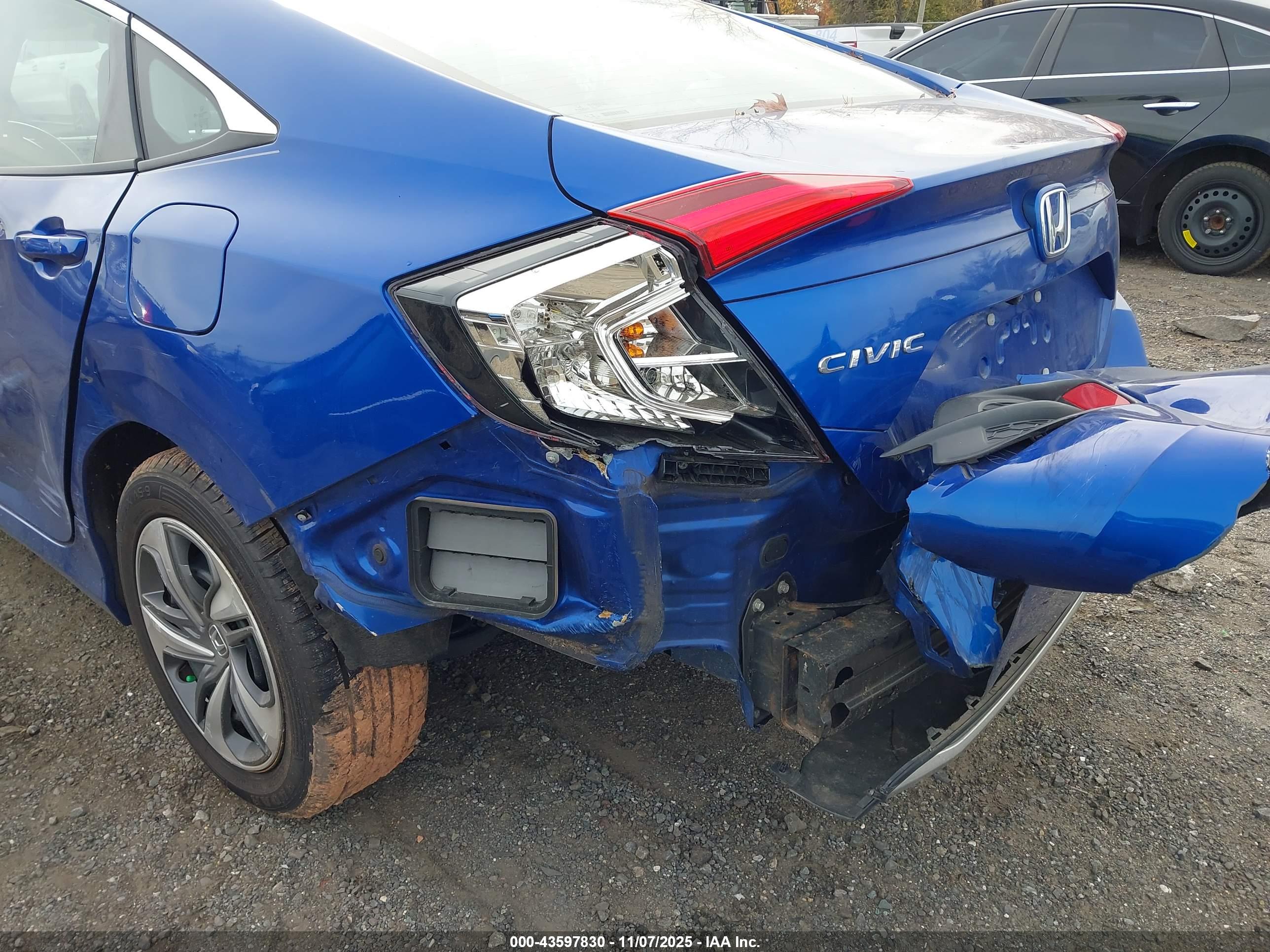 HONDA CIVIC image 6