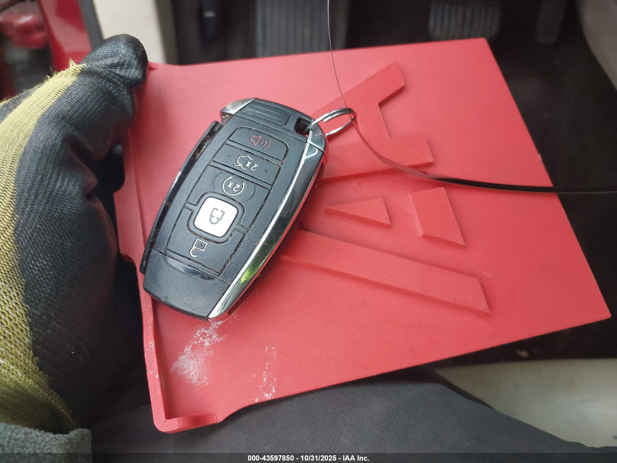 LINCOLN MKZ image 11