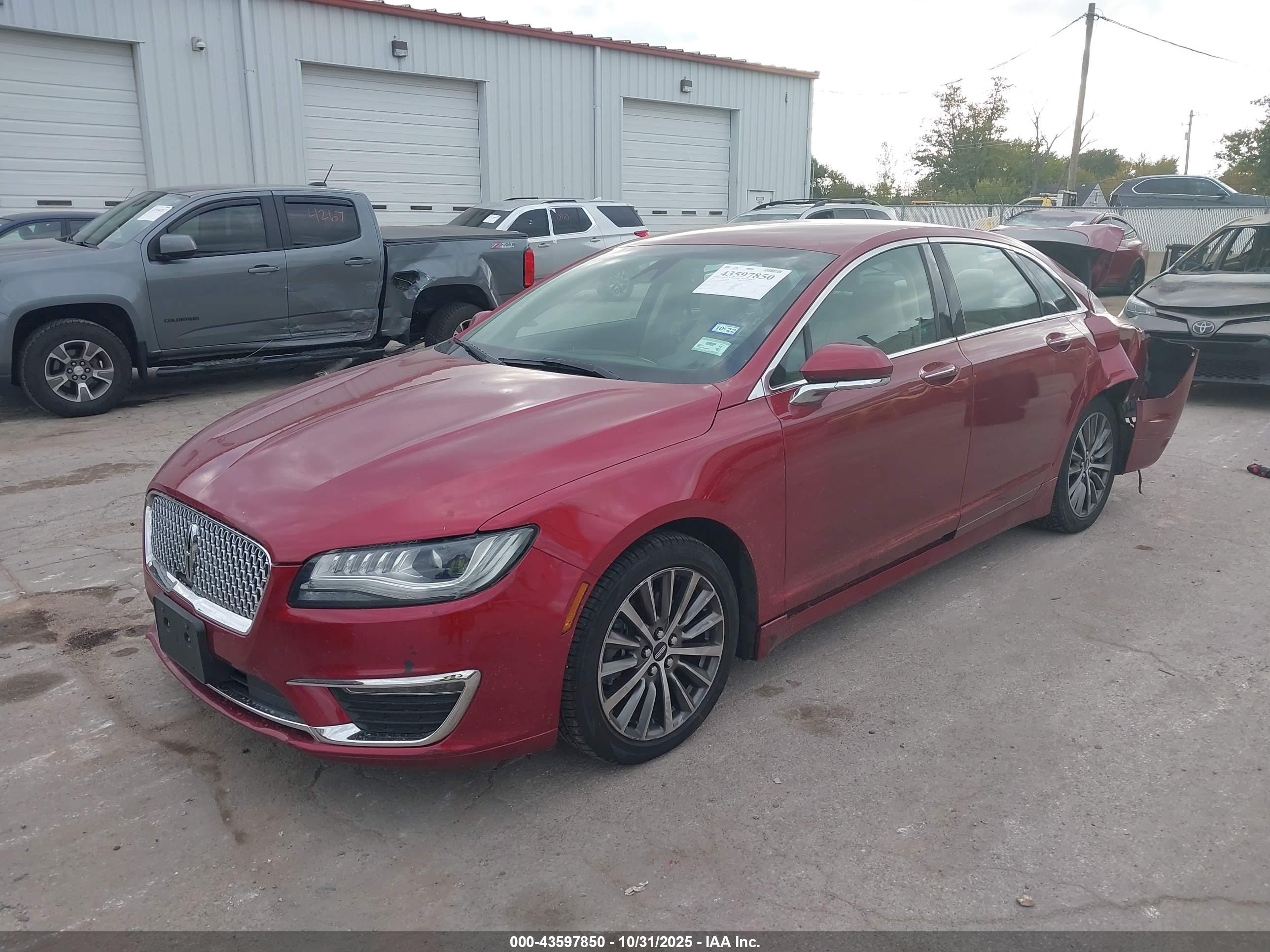 LINCOLN MKZ image 2