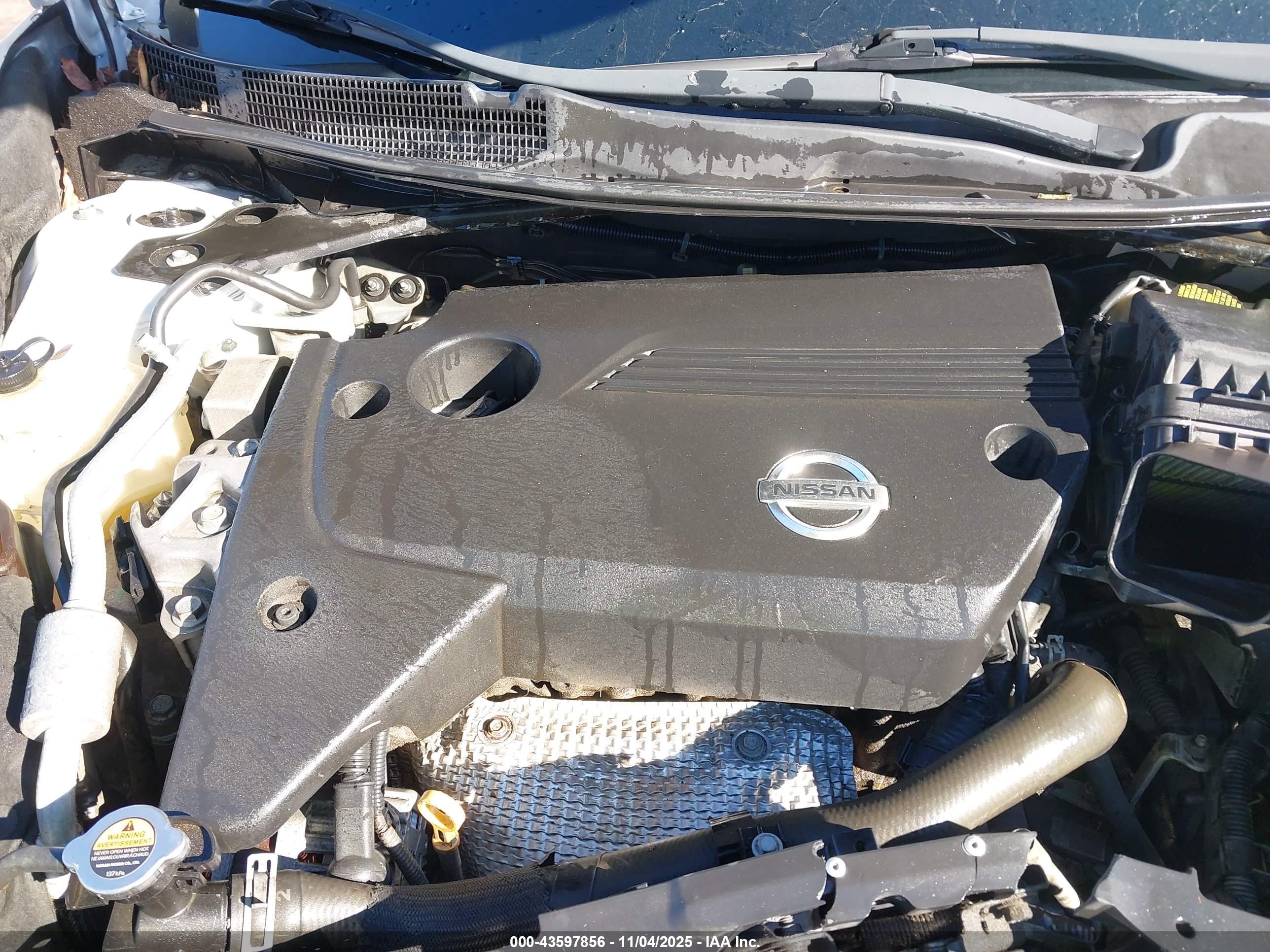 NISSAN ALTIMA image 10