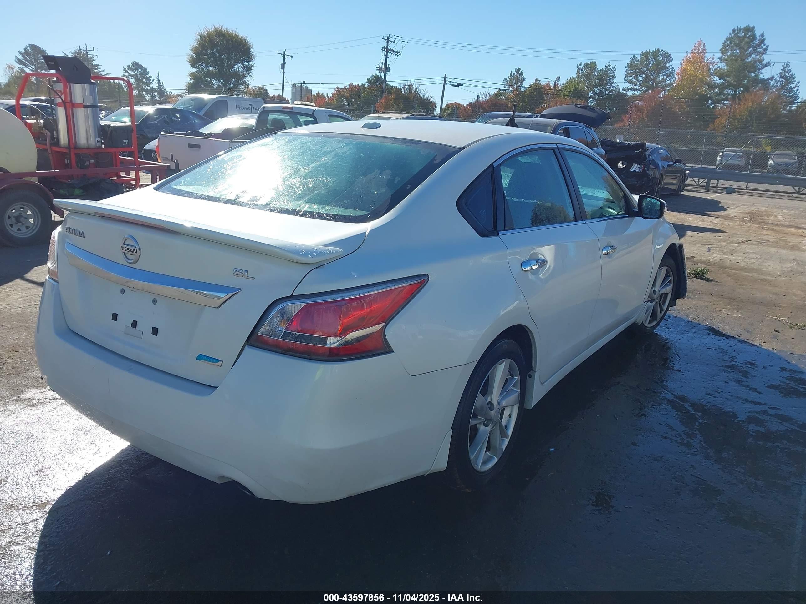 NISSAN ALTIMA image 4