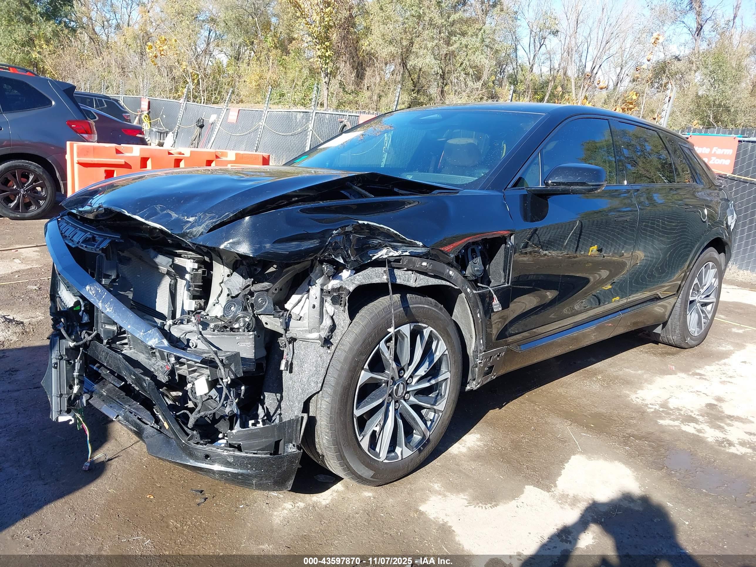 CADILLAC LYRIQ image 2