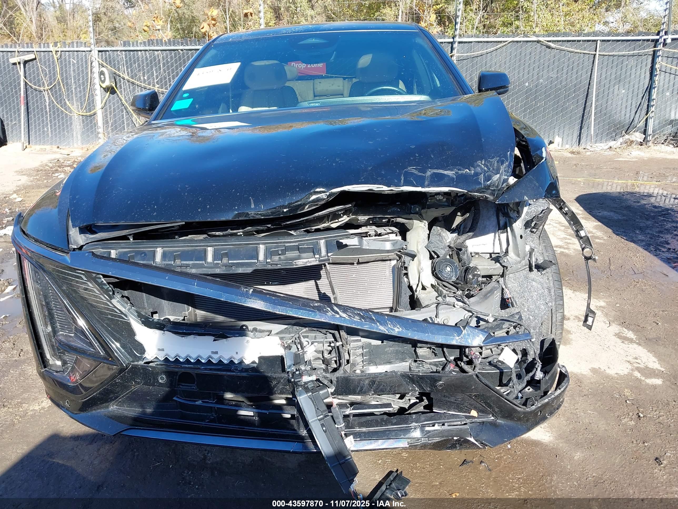 CADILLAC LYRIQ image 6