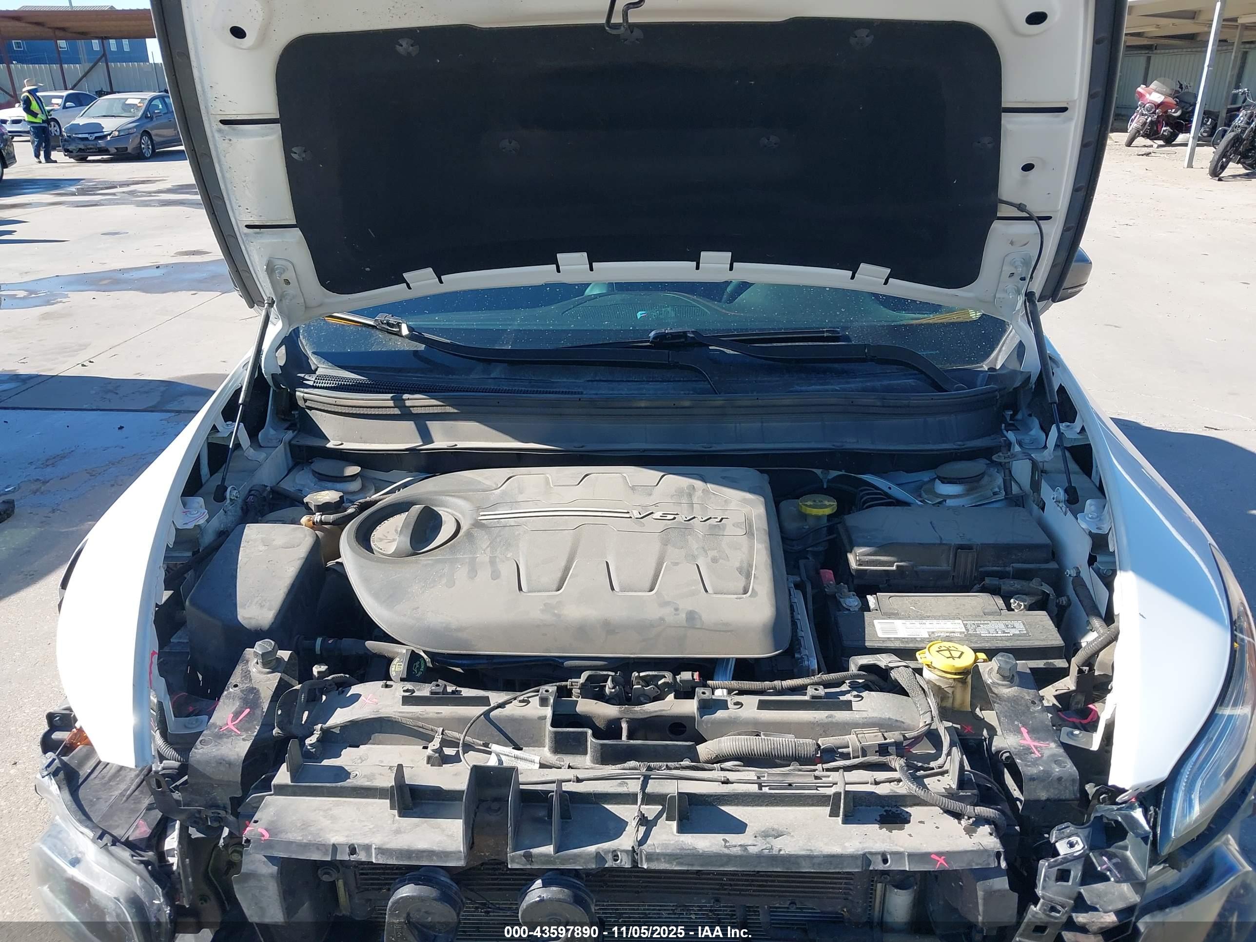 JEEP CHEROKEE image 10