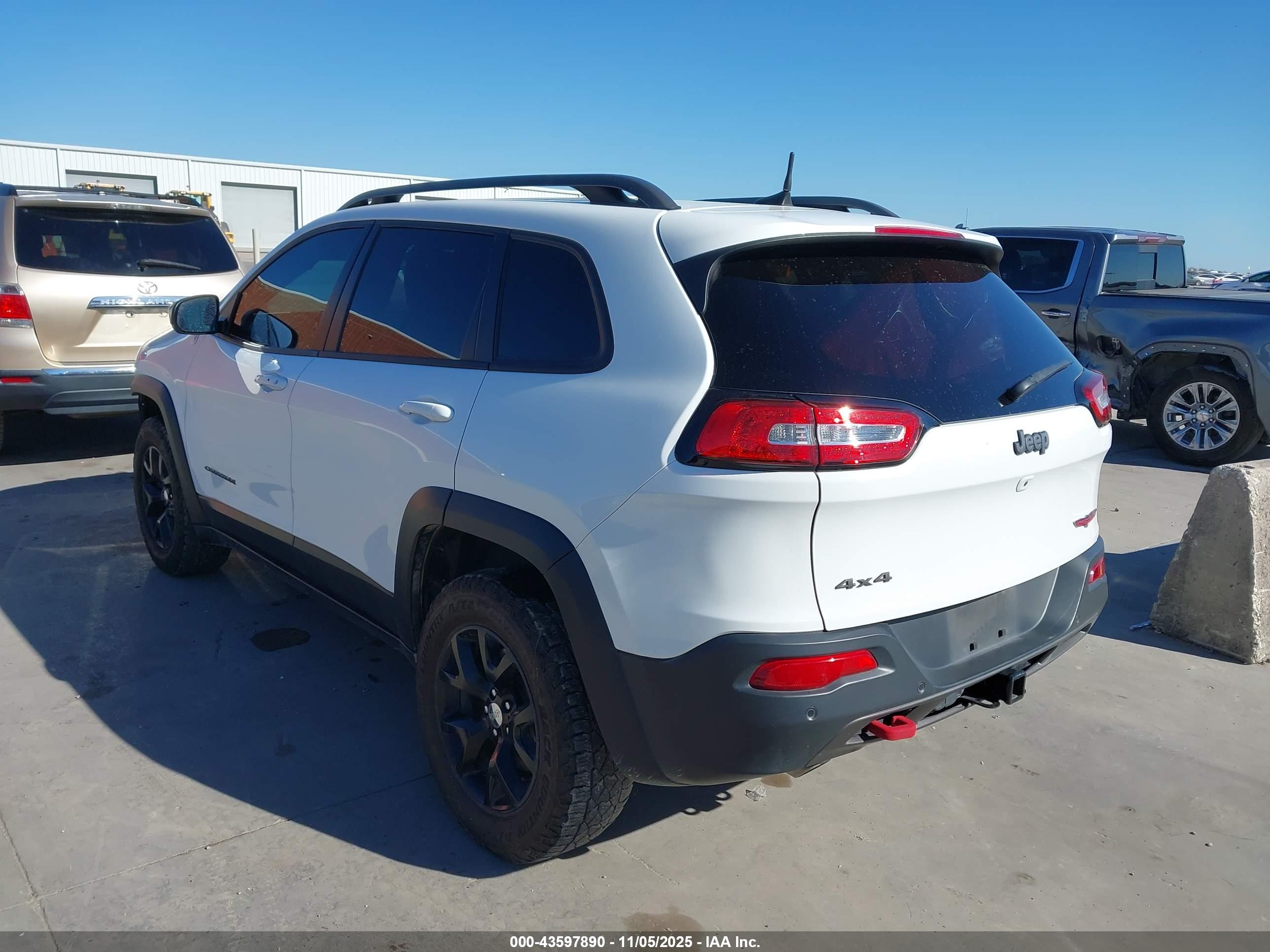 JEEP CHEROKEE image 3