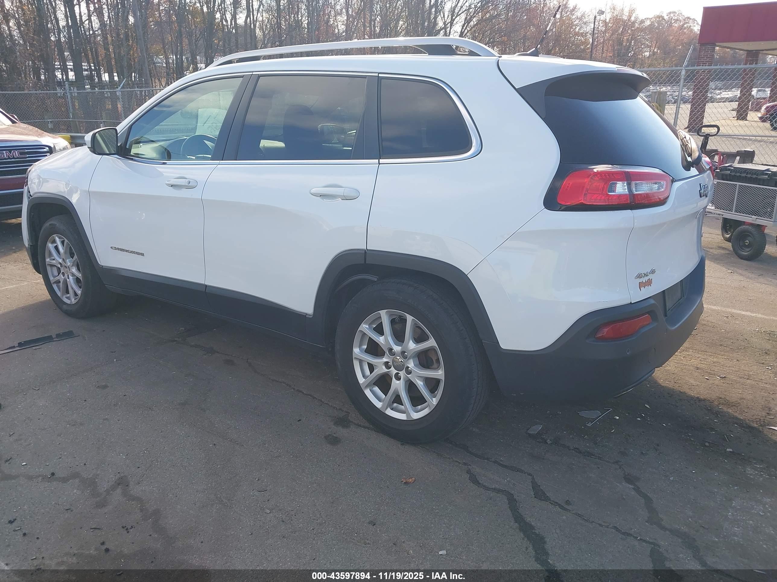JEEP CHEROKEE image 3