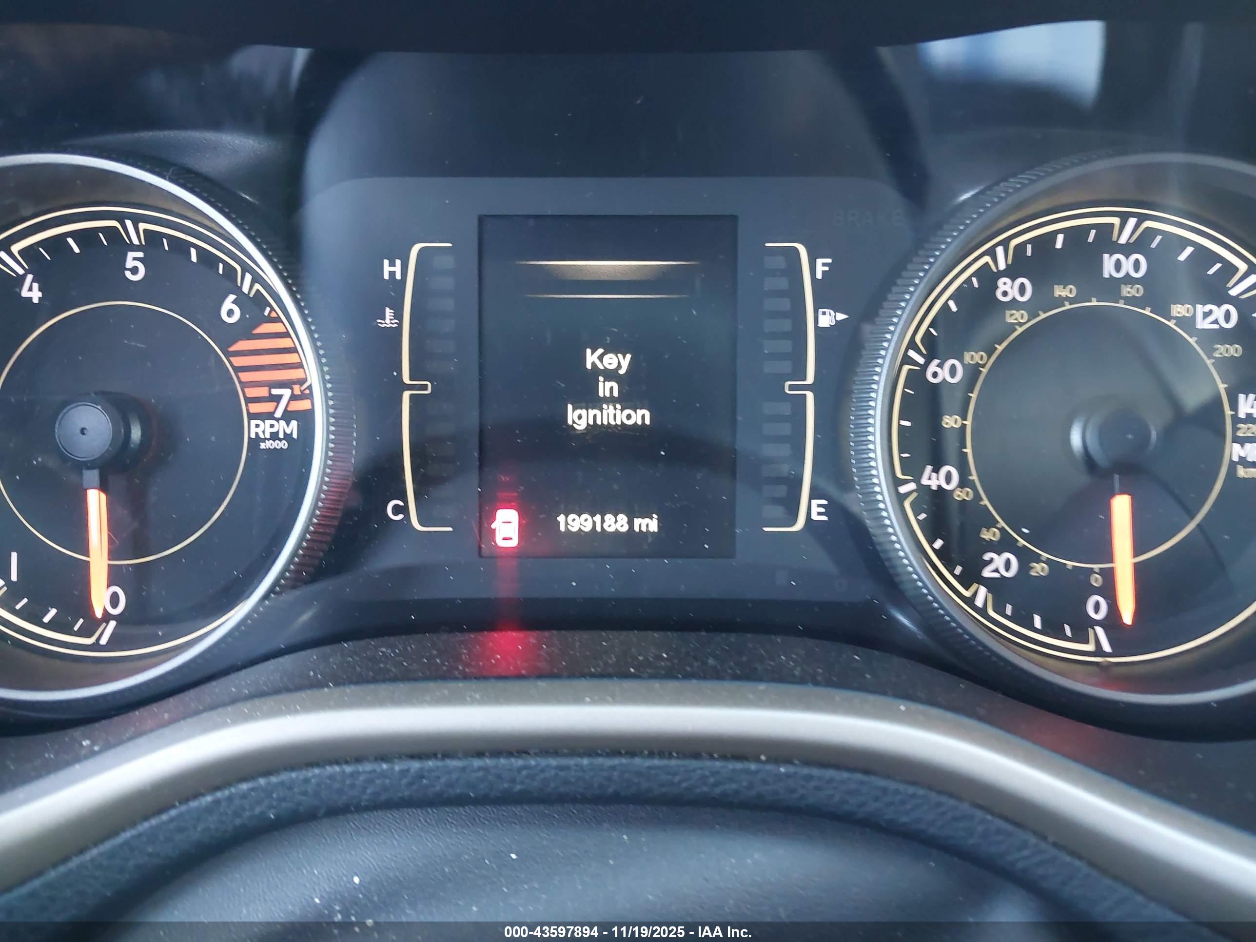 JEEP CHEROKEE image 7
