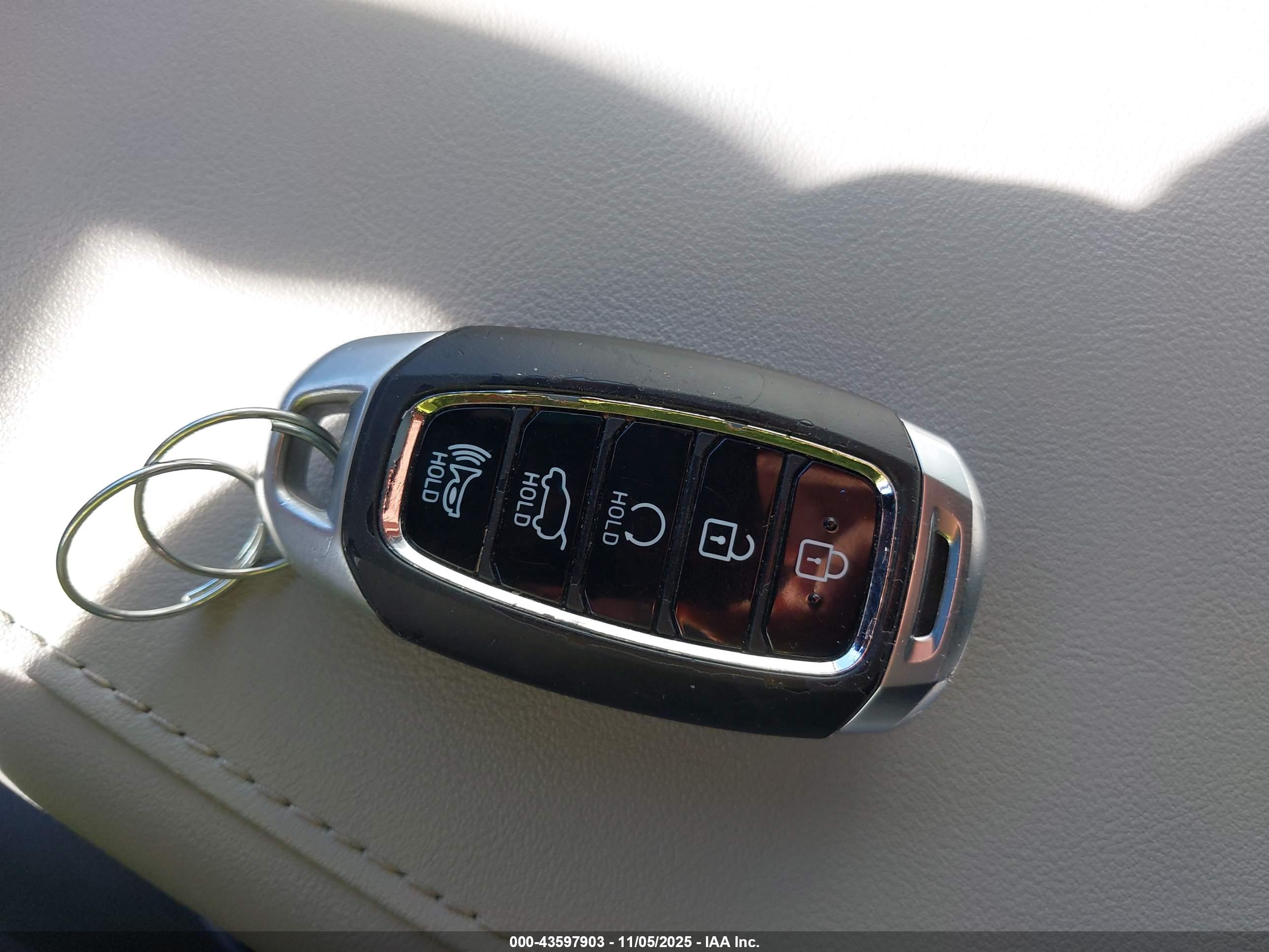 HYUNDAI PALISADE image 11