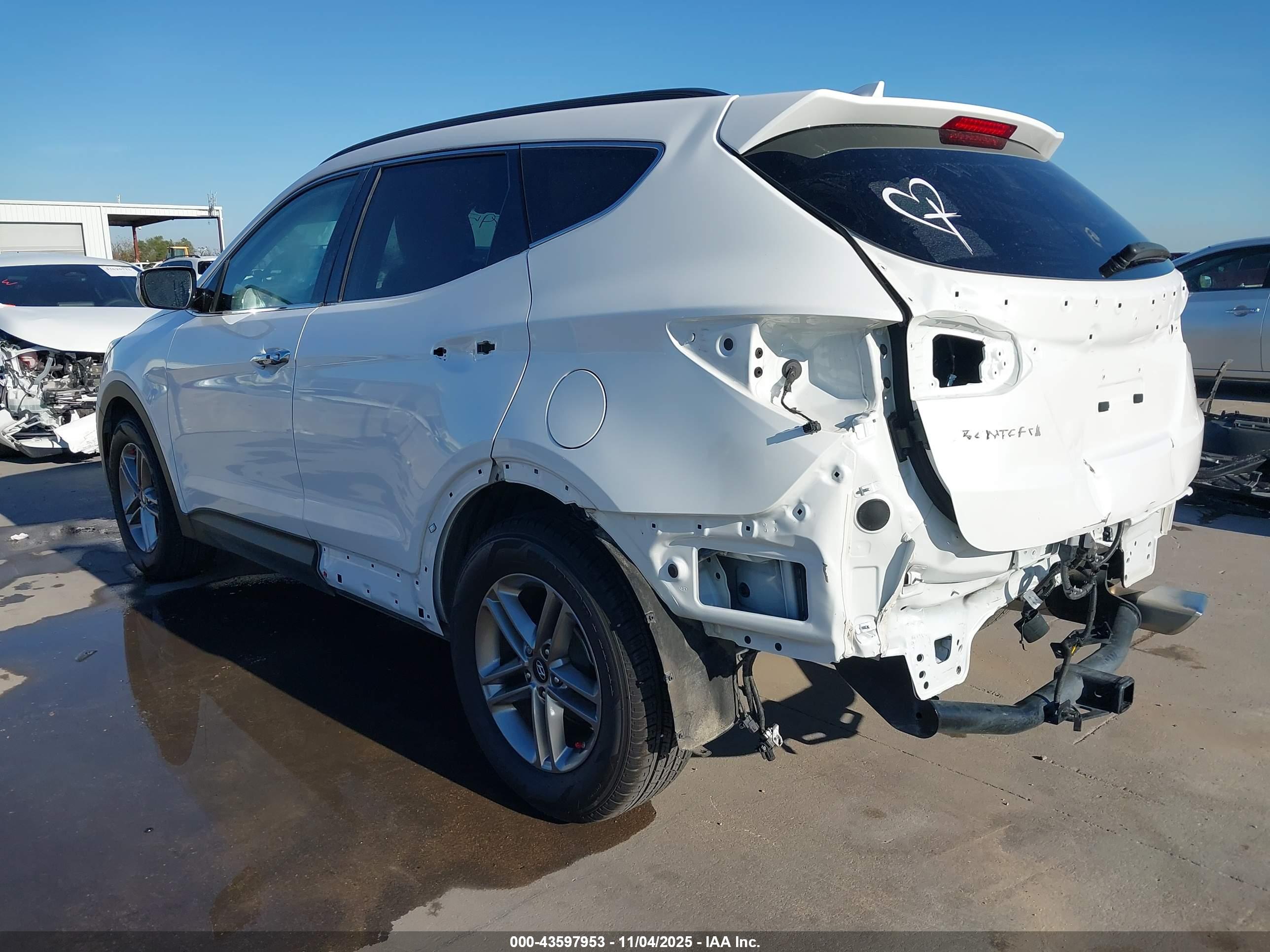 HYUNDAI SANTA image 3