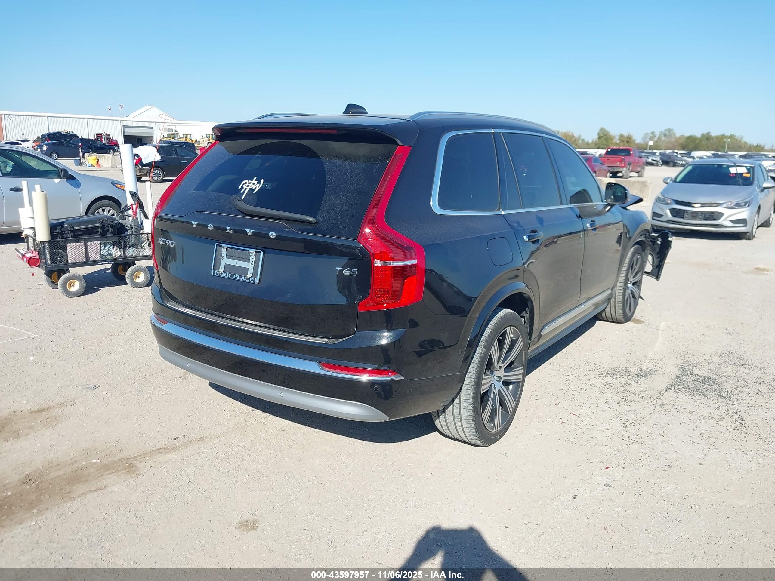 VOLVO XC90 image 4