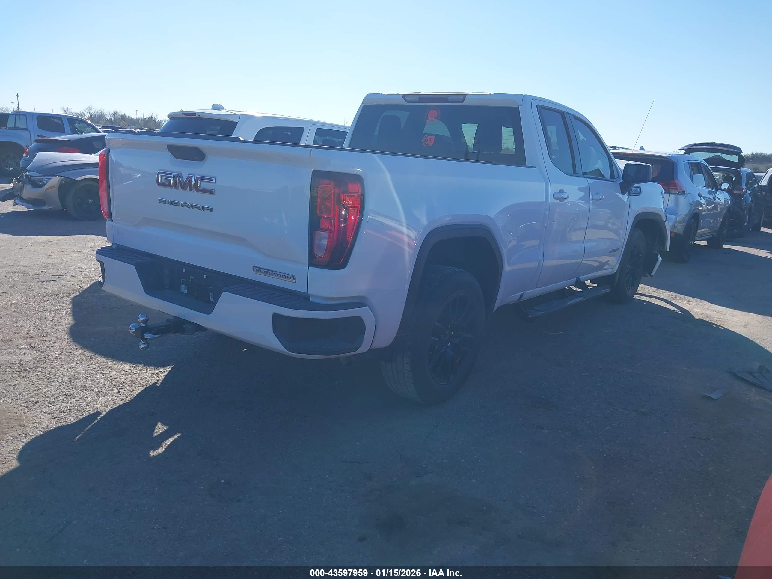 GMC SIERRA image 4