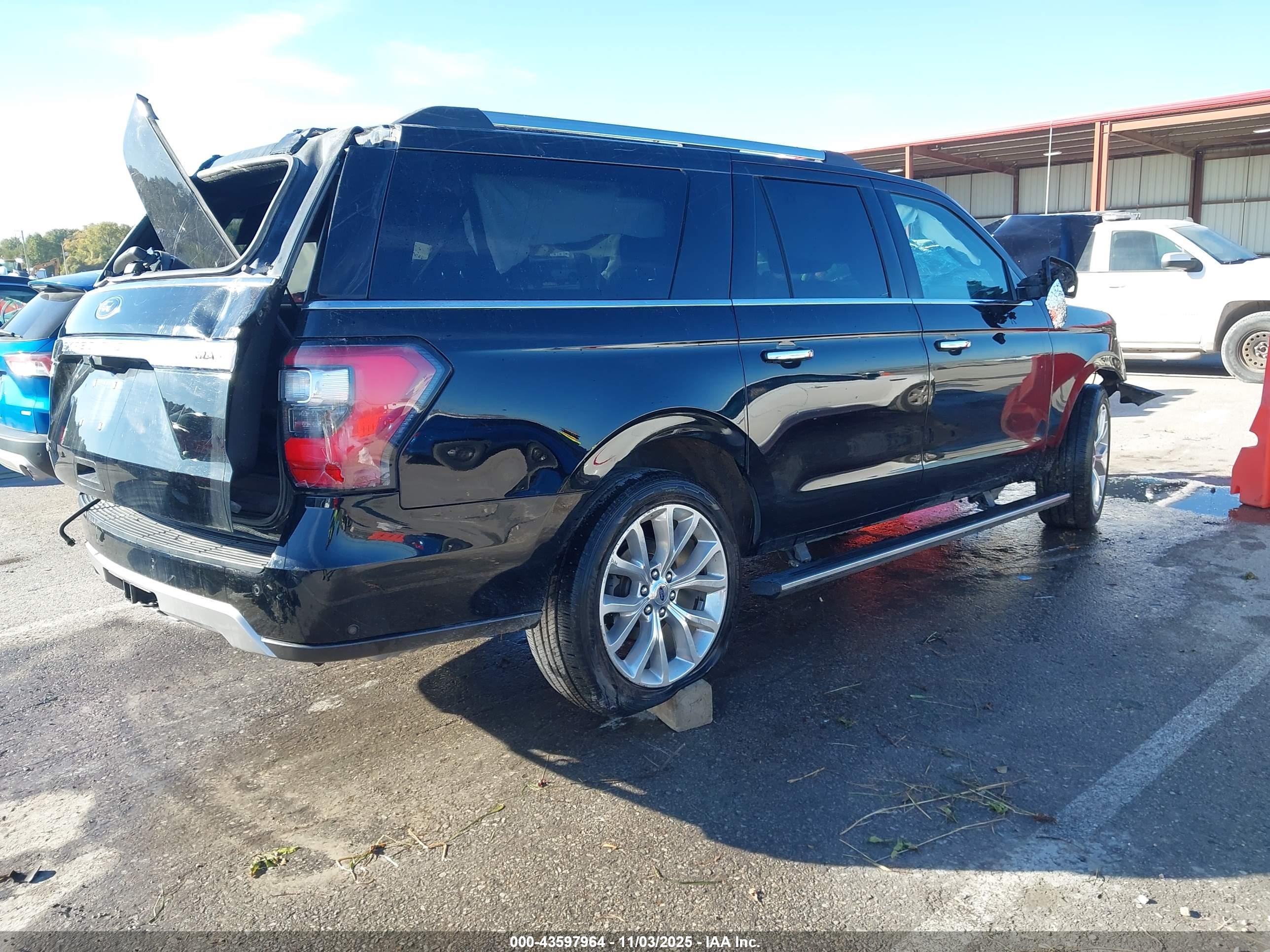 FORD EXPEDITION image 4