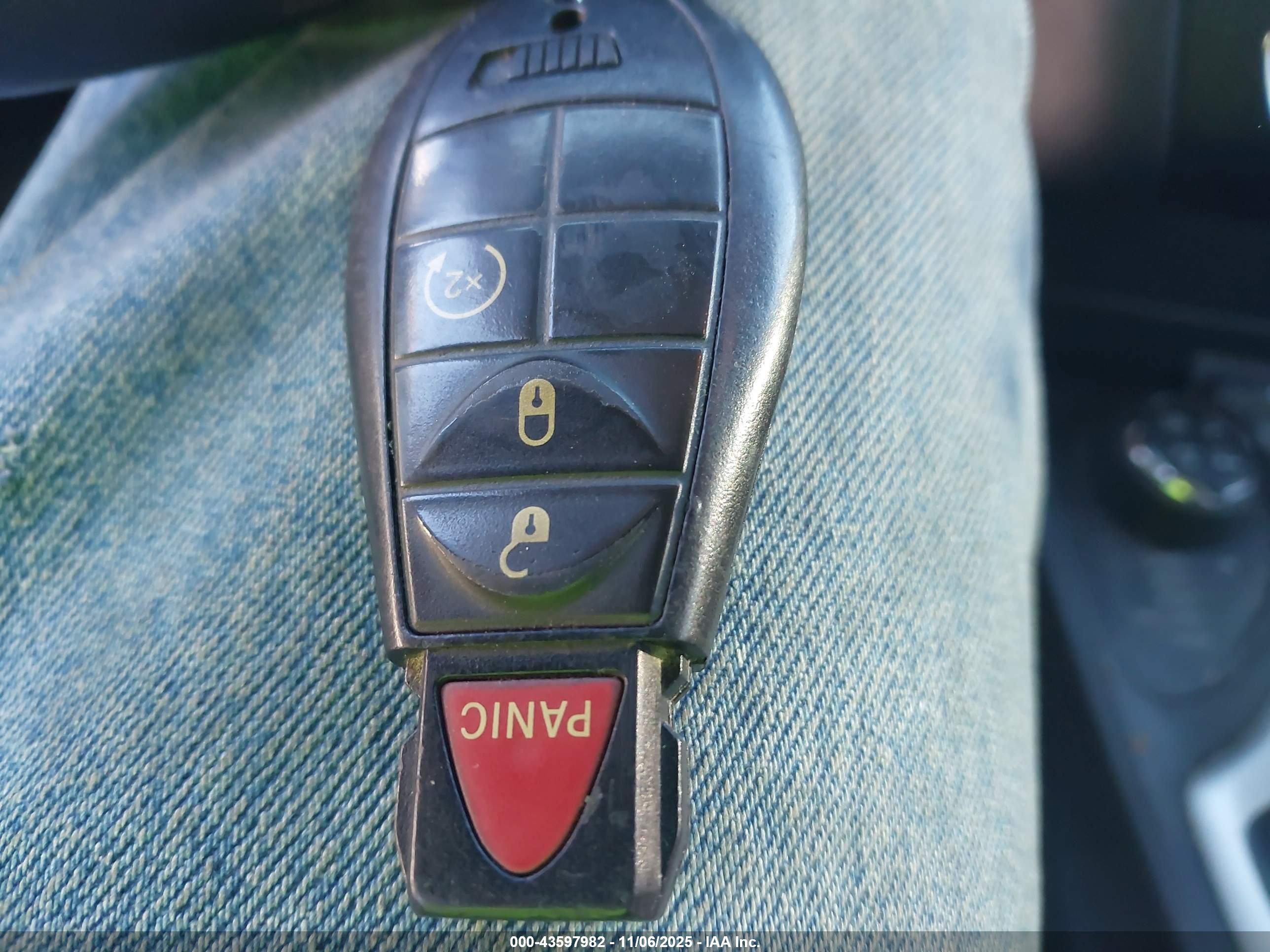JEEP CHEROKEE image 11