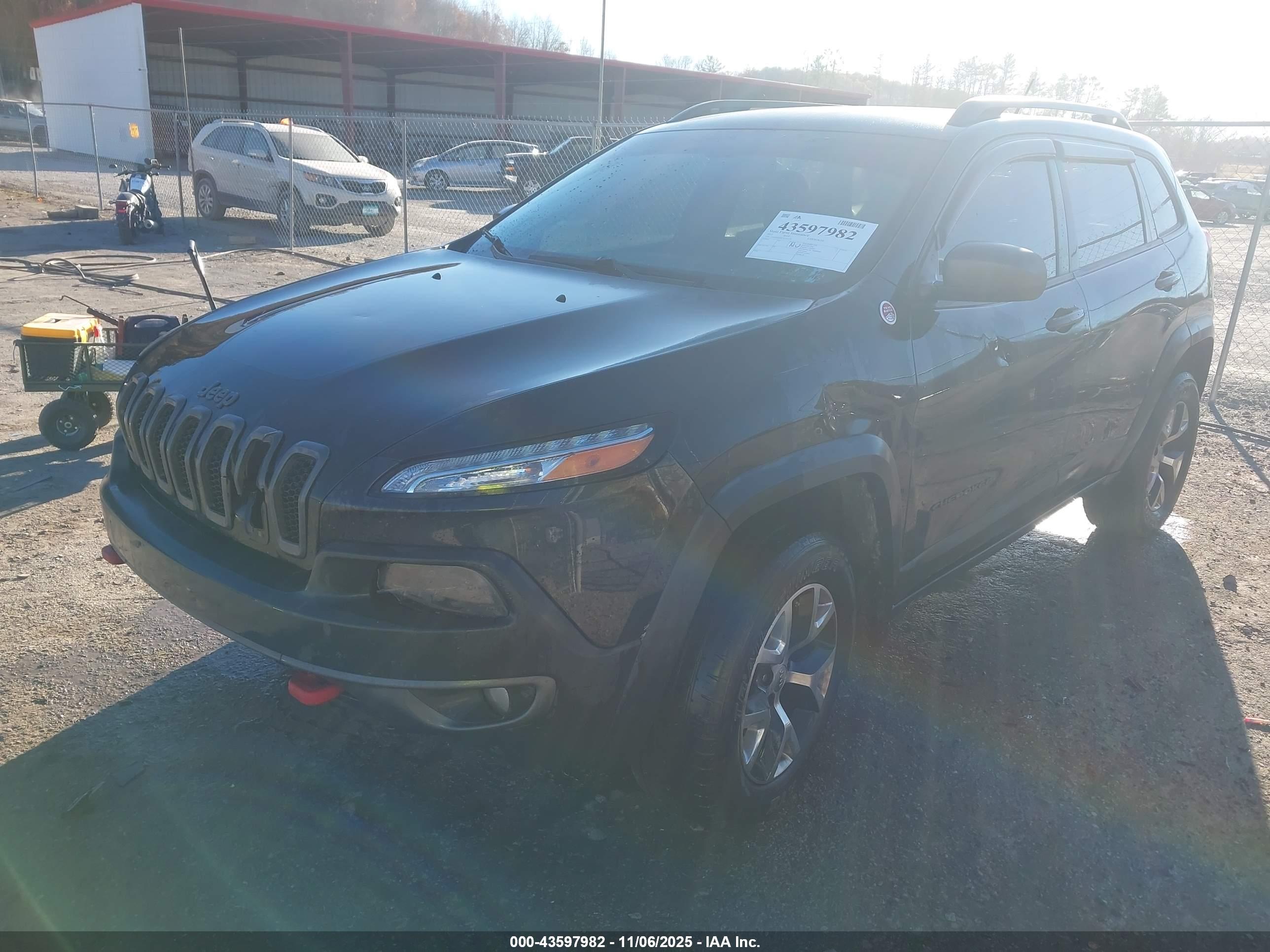 JEEP CHEROKEE image 2