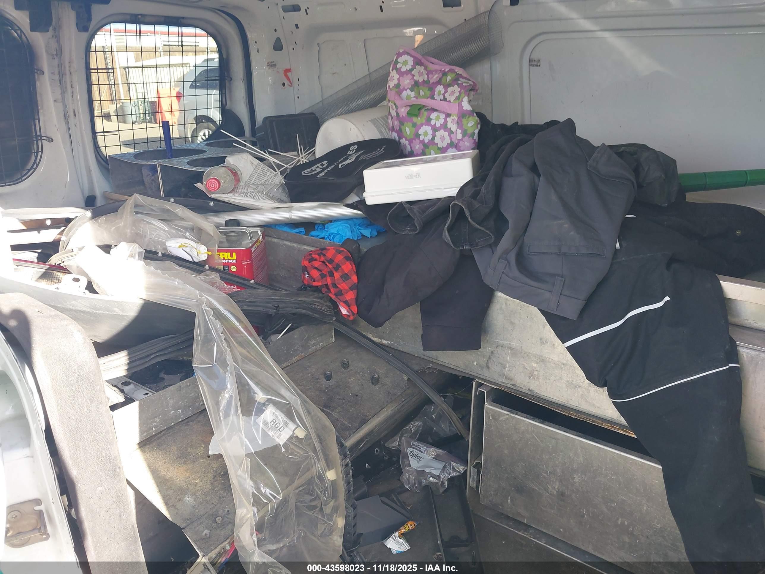 FORD TRANSIT image 8