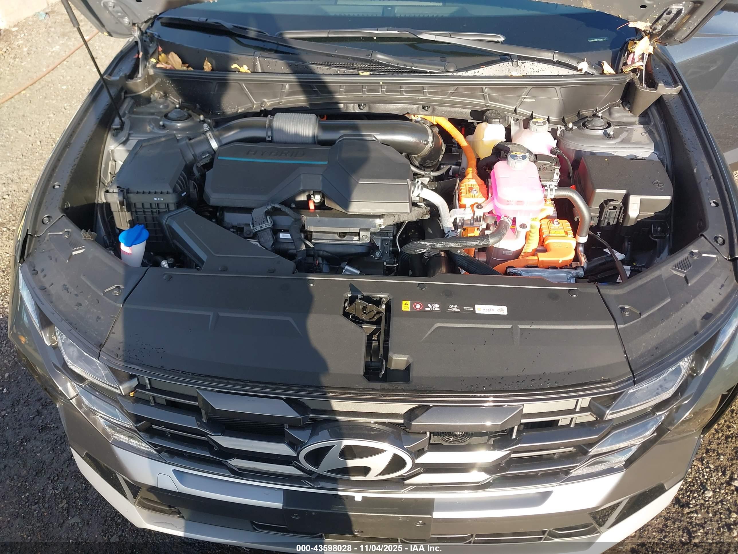 HYUNDAI TUCSON image 10