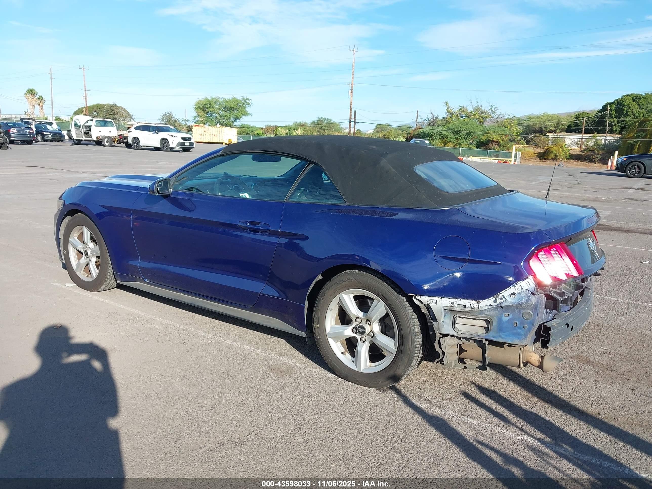 FORD MUSTANG image 3