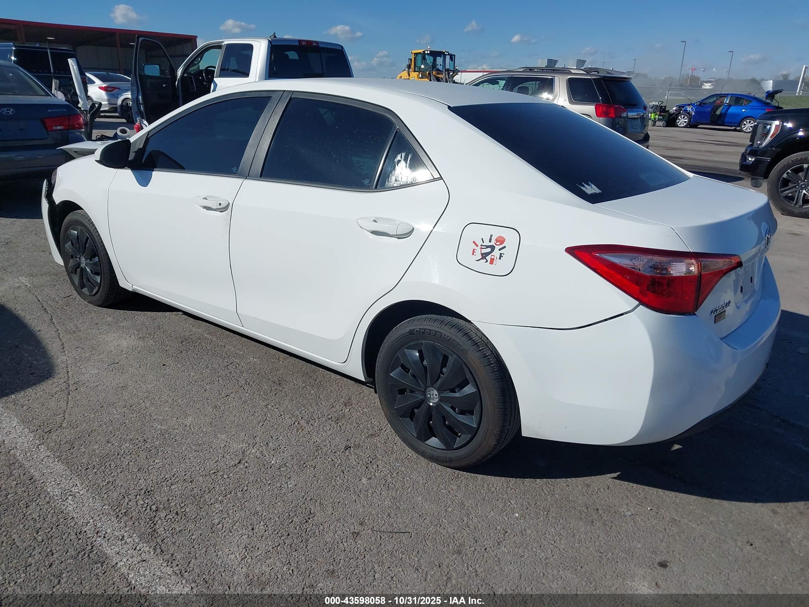 TOYOTA COROLLA image 3