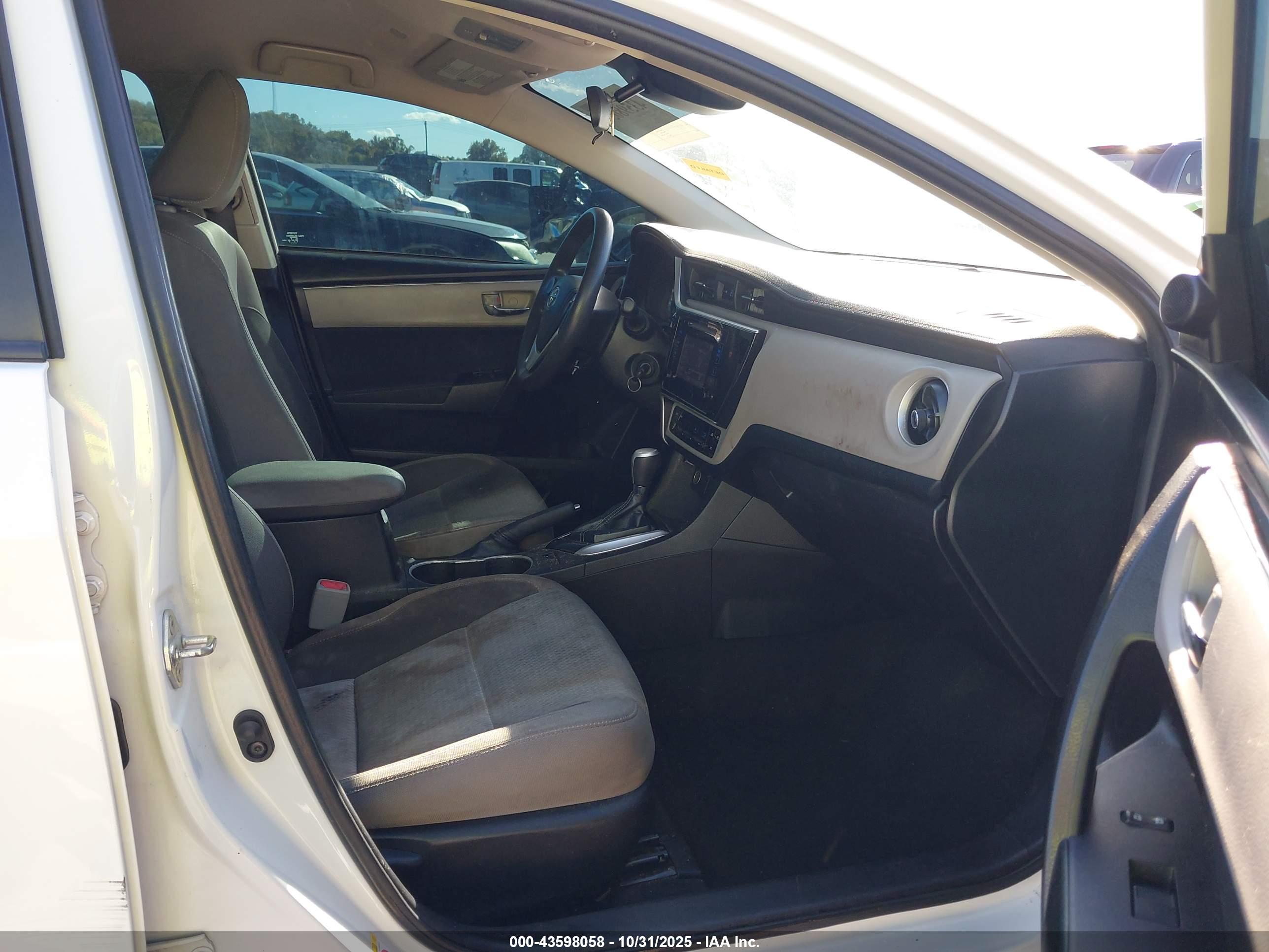 TOYOTA COROLLA image 5