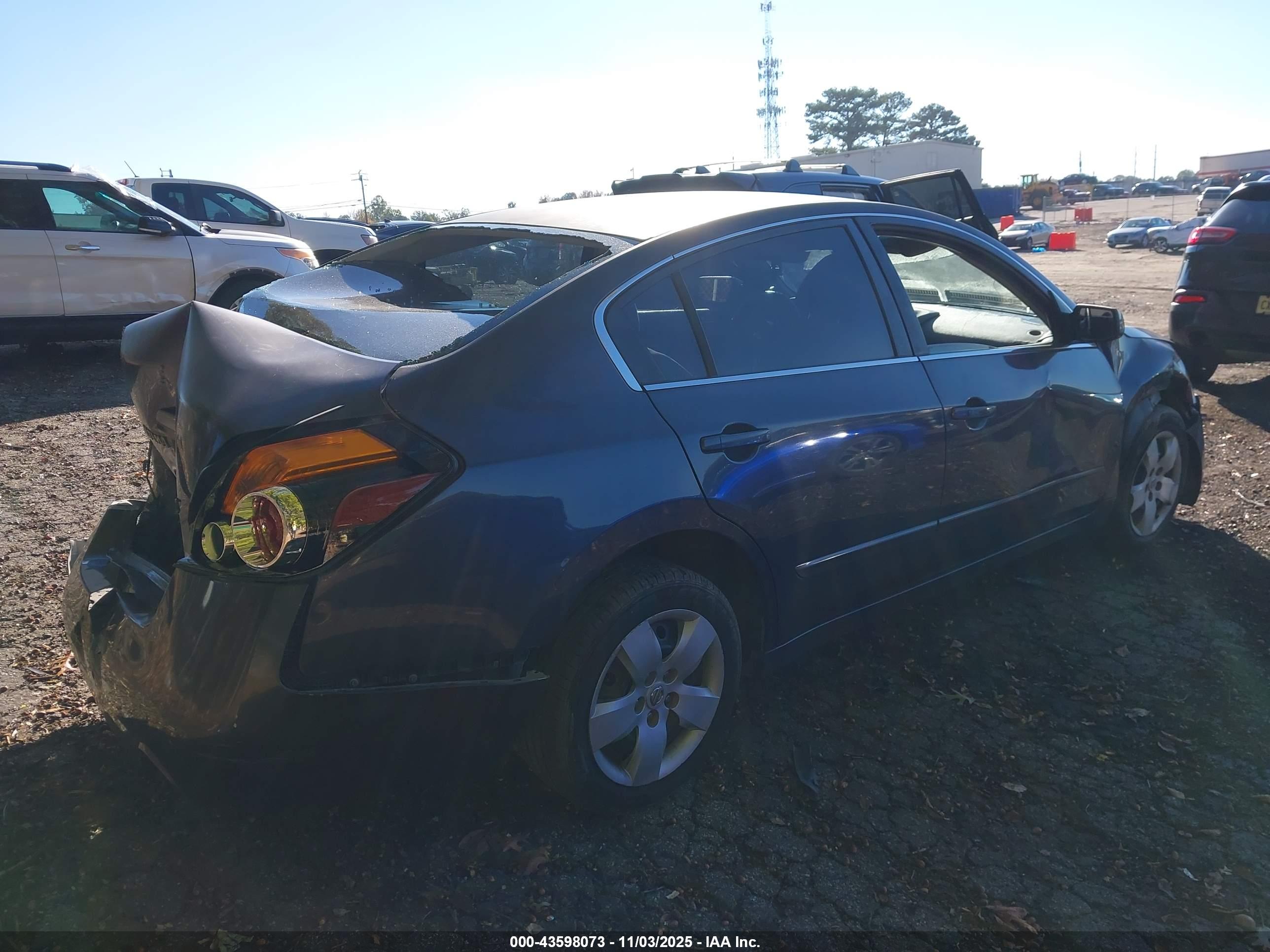 NISSAN ALTIMA image 4