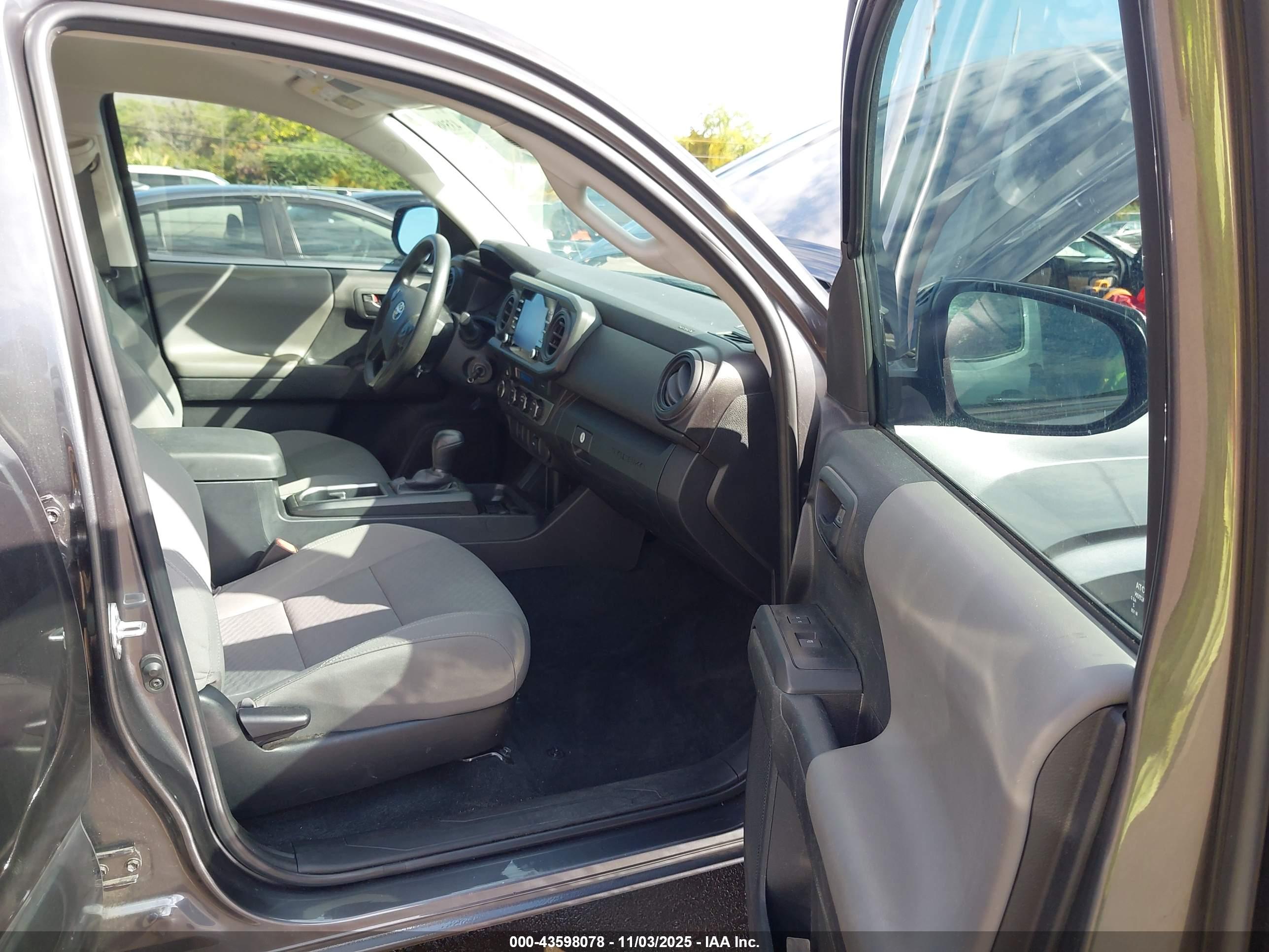 TOYOTA TACOMA image 5