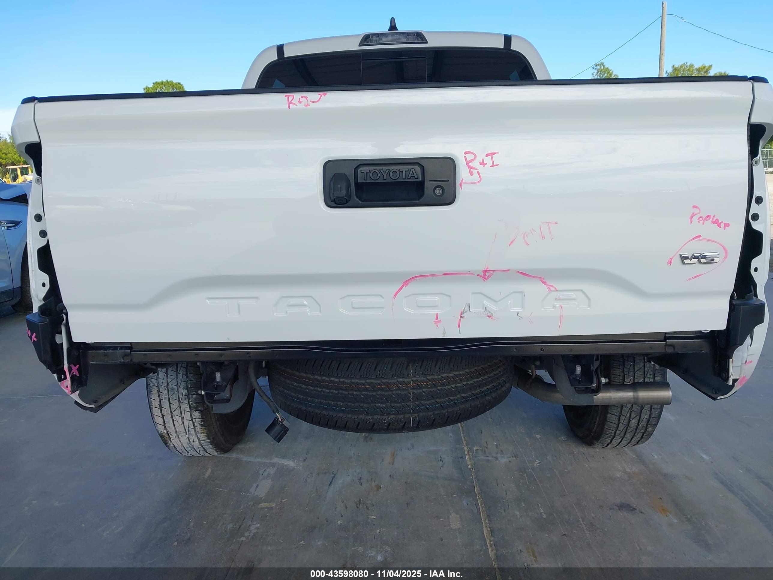 TOYOTA TACOMA image 6