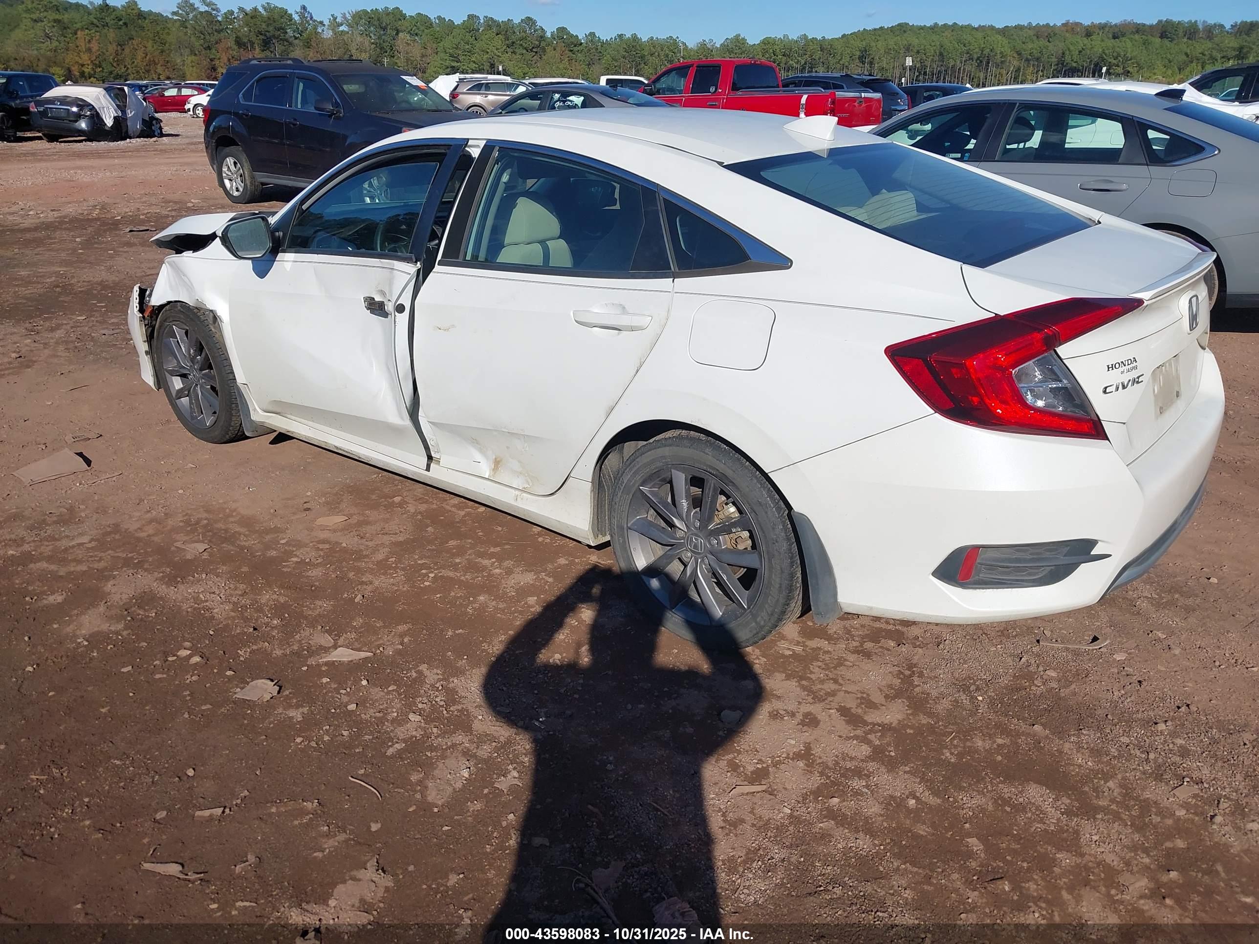 HONDA CIVIC image 3