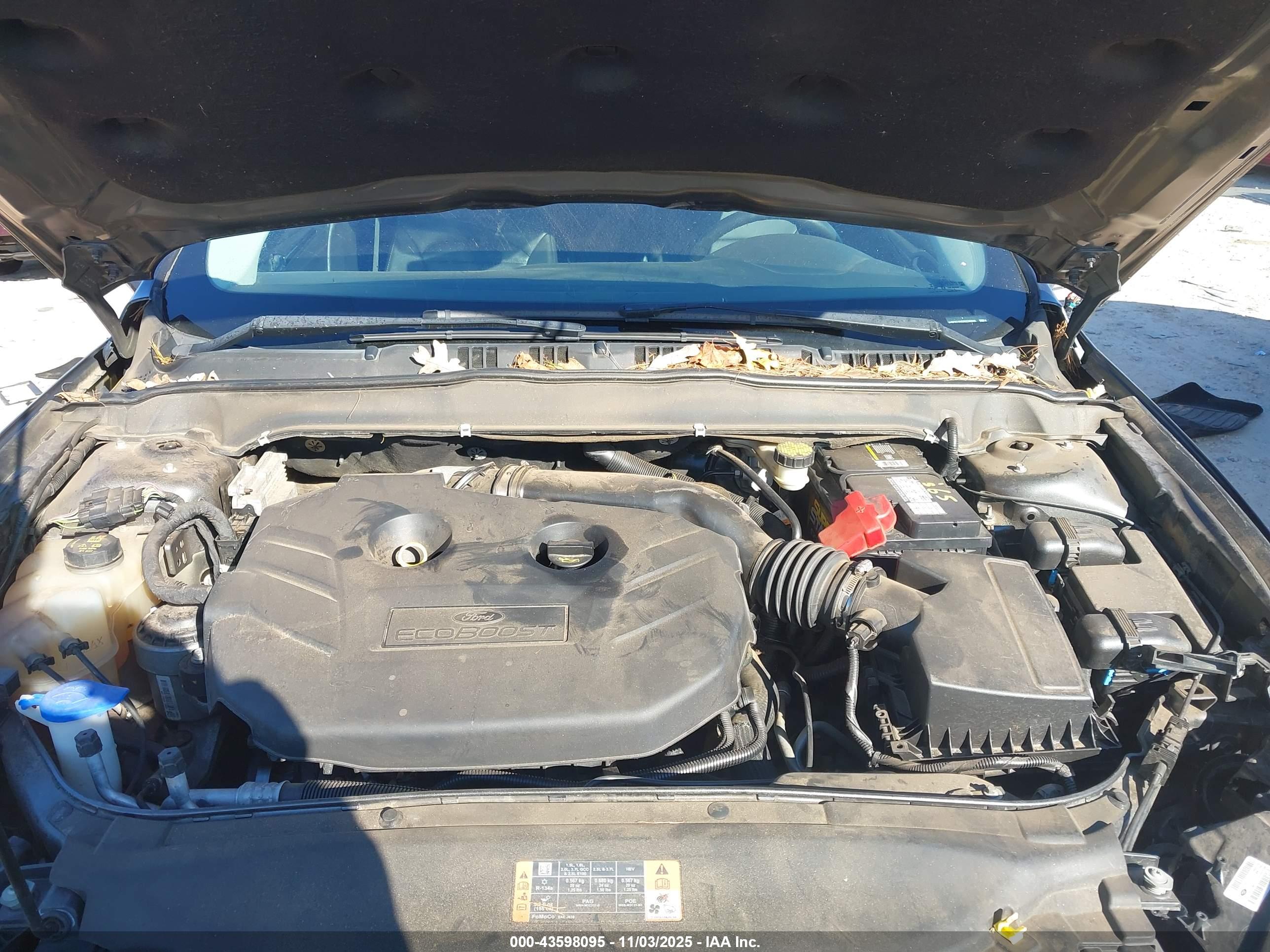 FORD FUSION image 10