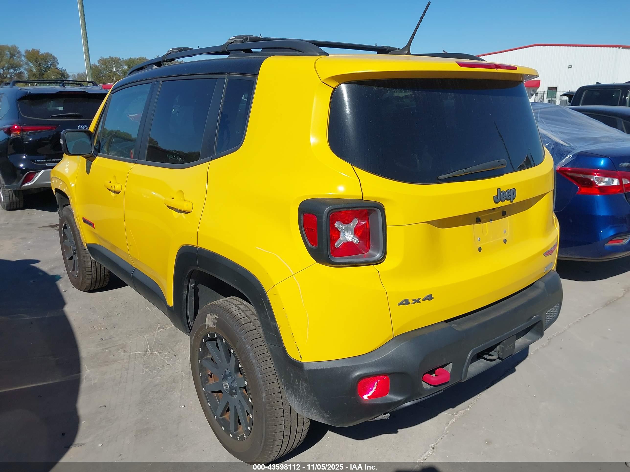 JEEP RENEGADE image 3