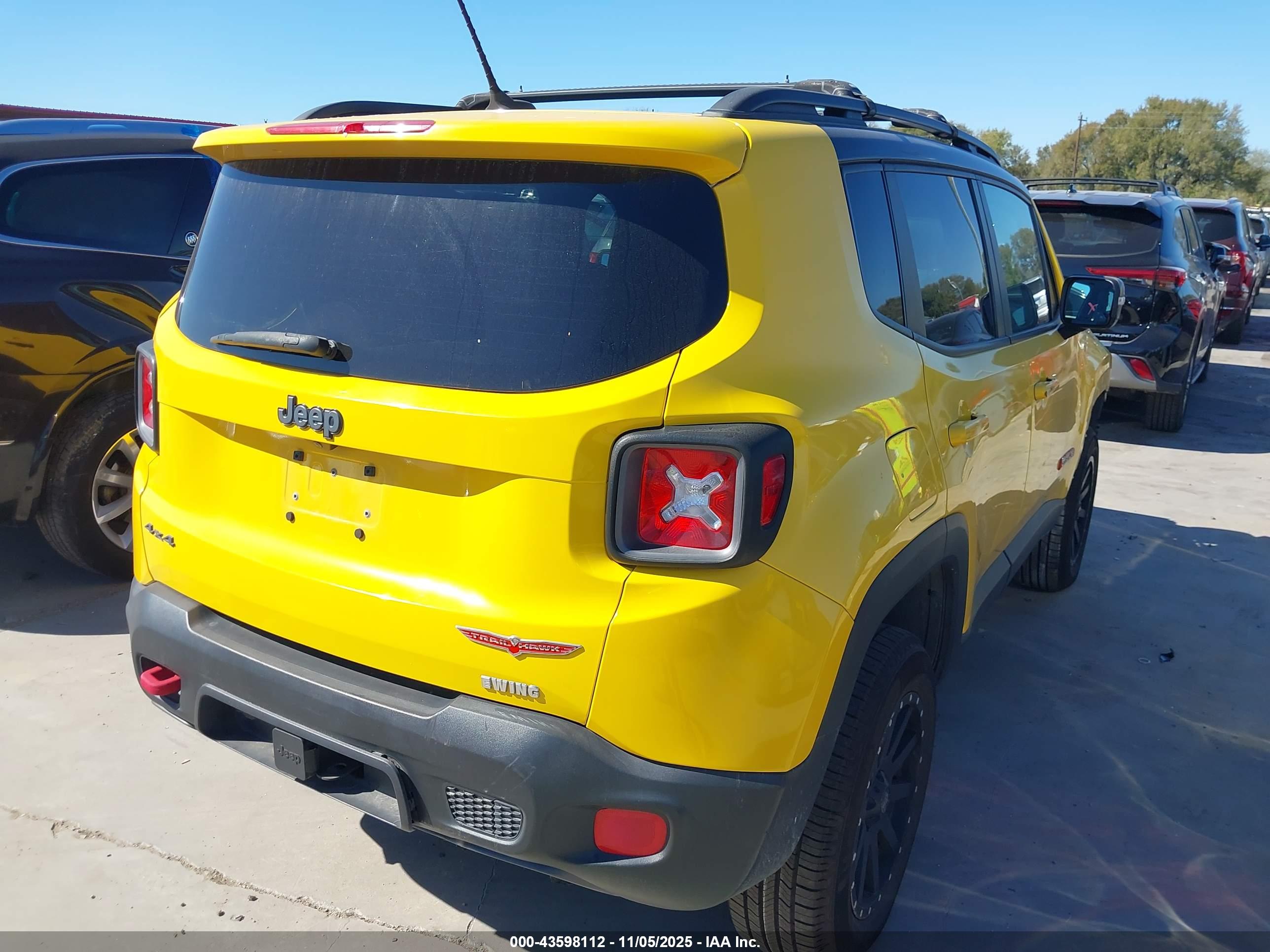 JEEP RENEGADE image 4