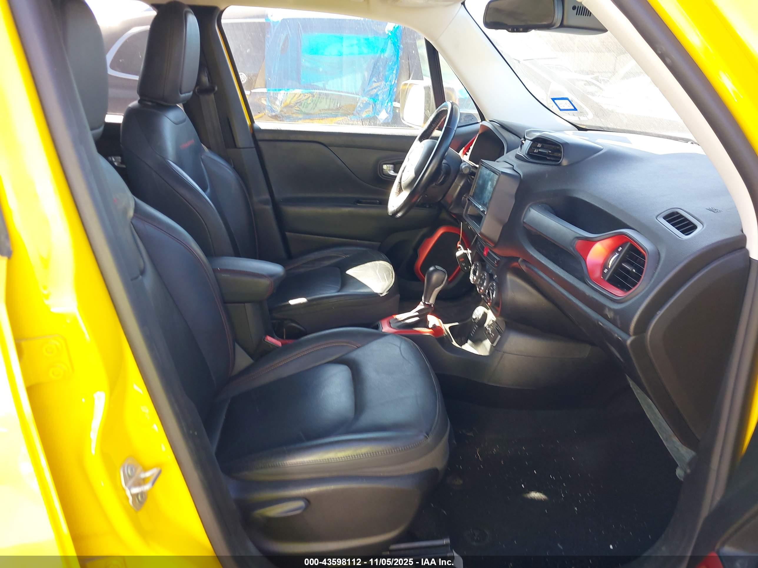 JEEP RENEGADE image 5