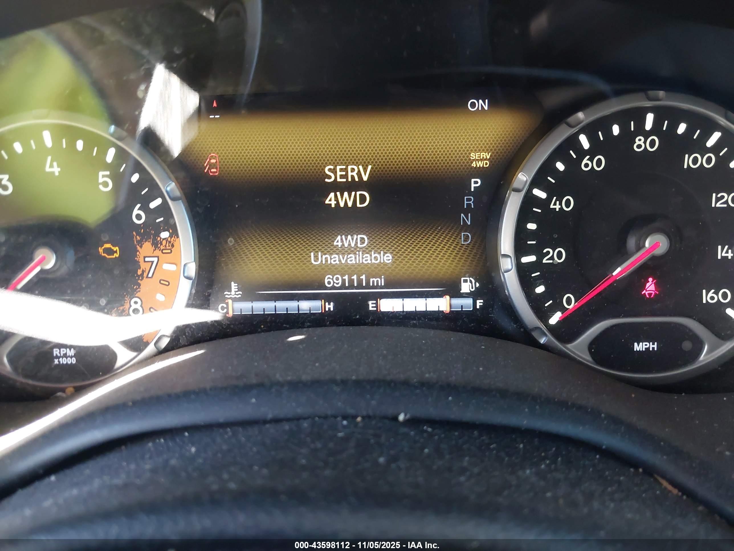 JEEP RENEGADE image 7