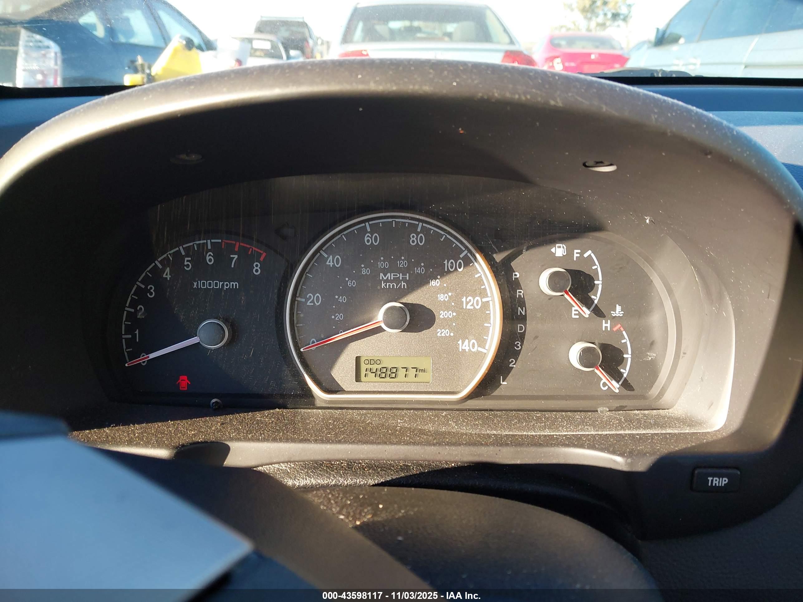HYUNDAI ELANTRA image 7