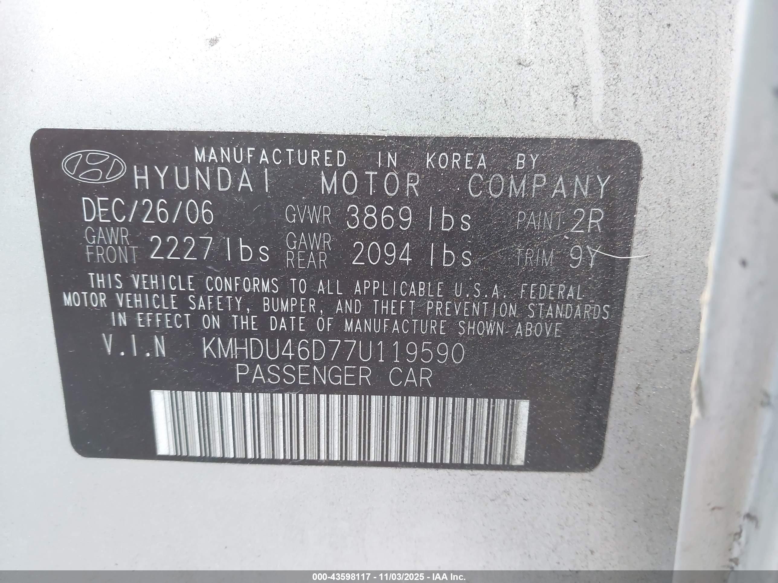 HYUNDAI ELANTRA image 9