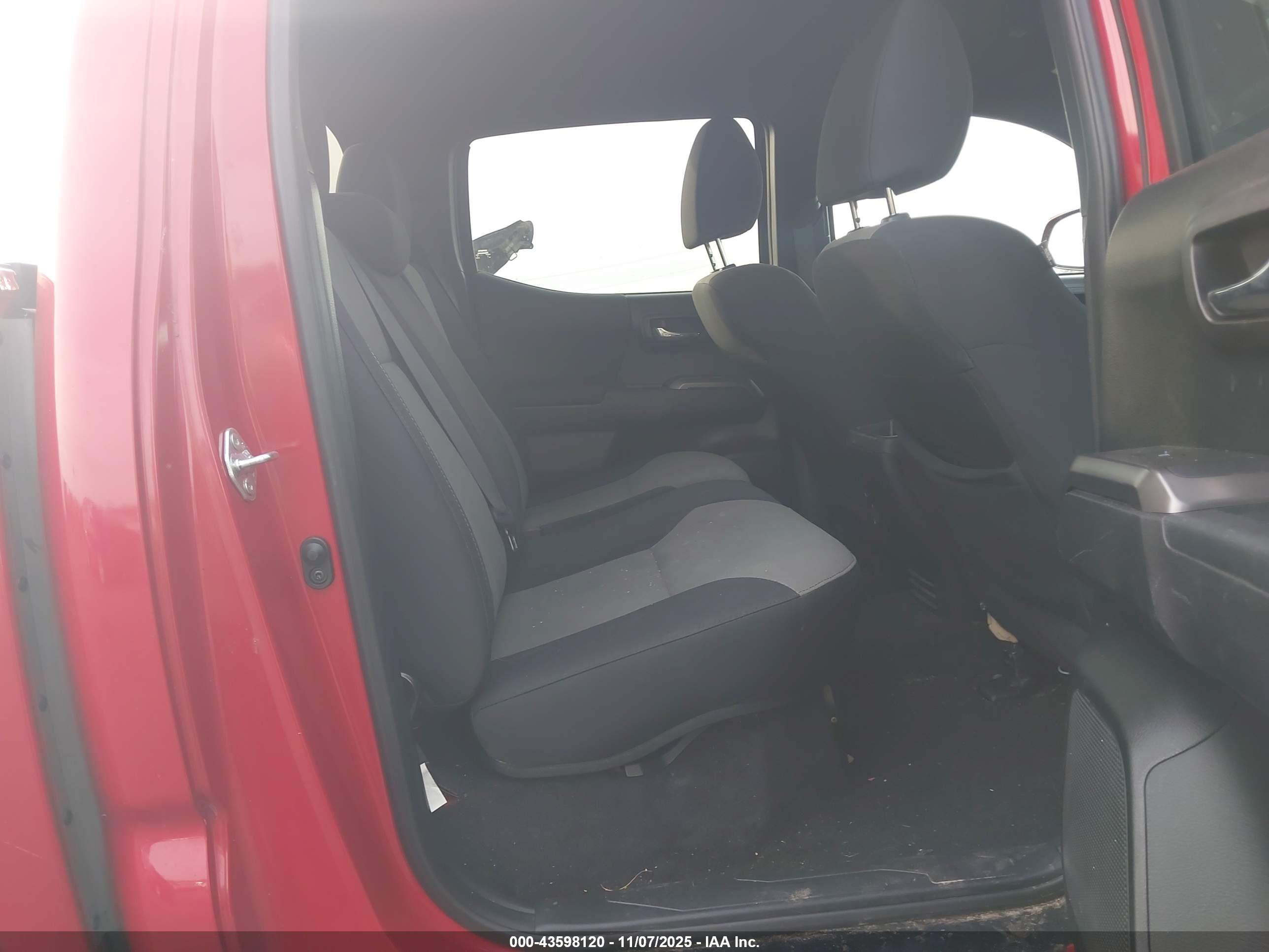 TOYOTA TACOMA image 8