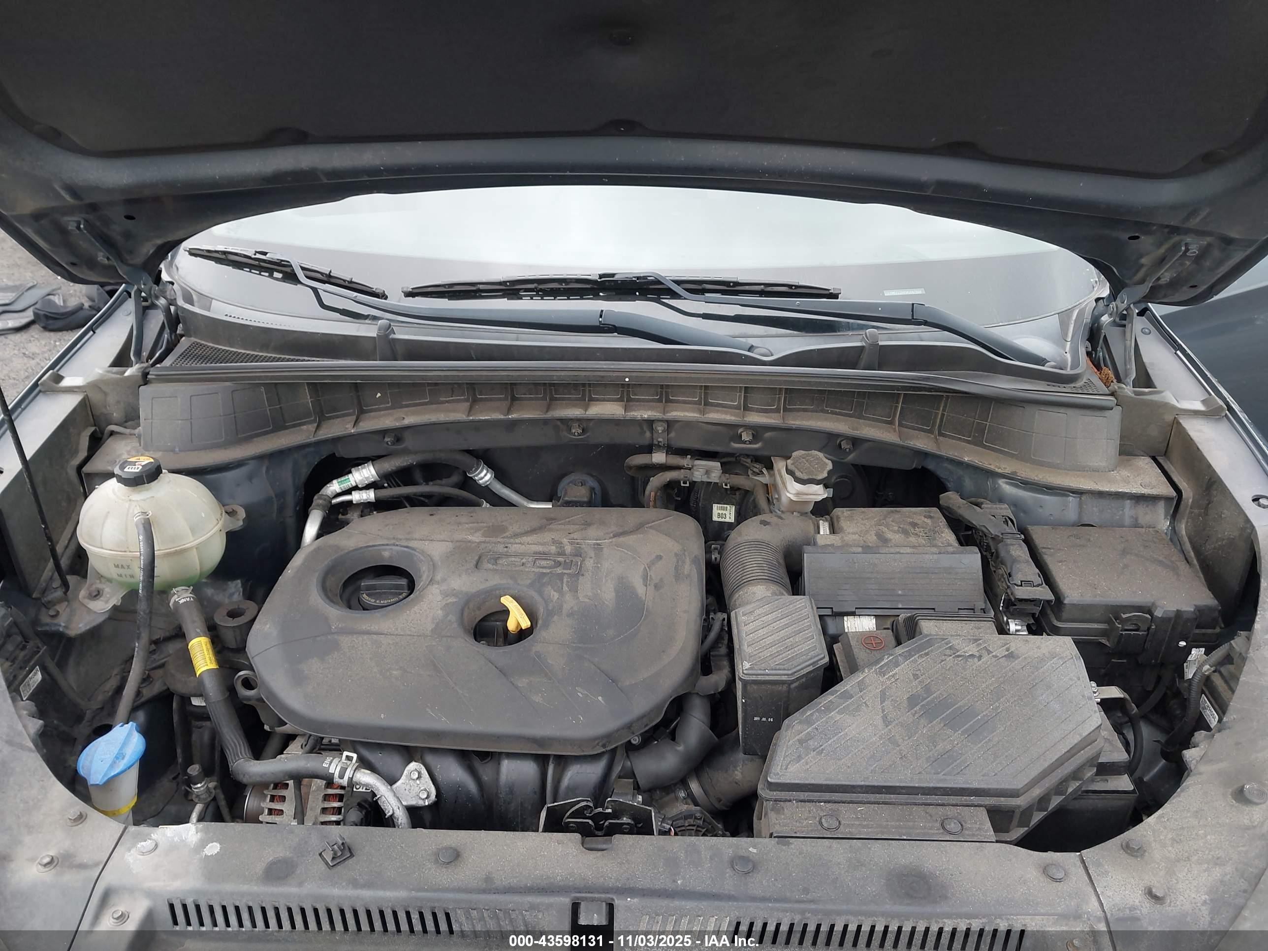 HYUNDAI TUCSON image 10
