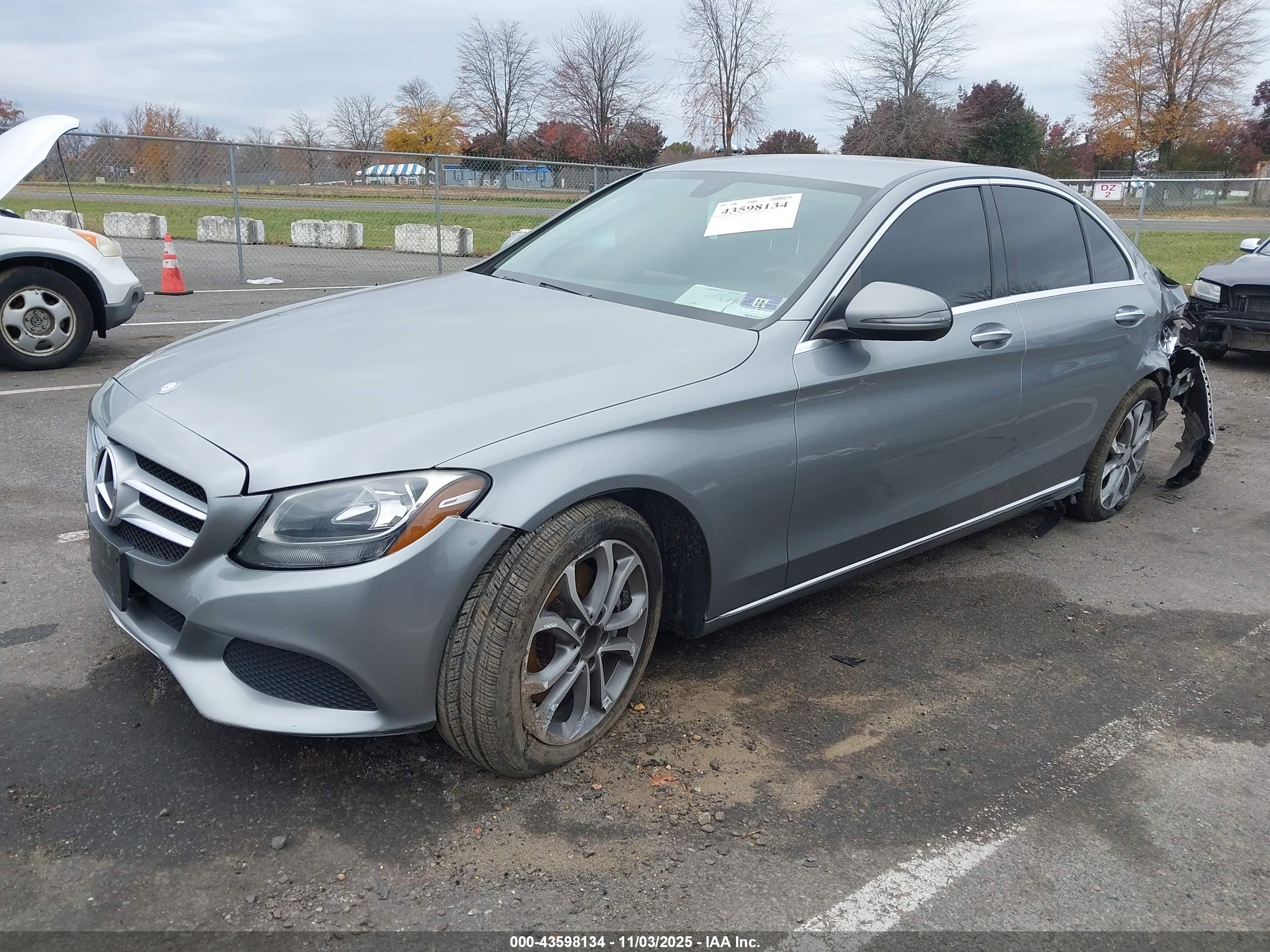MERCEDES-BENZ C image 2