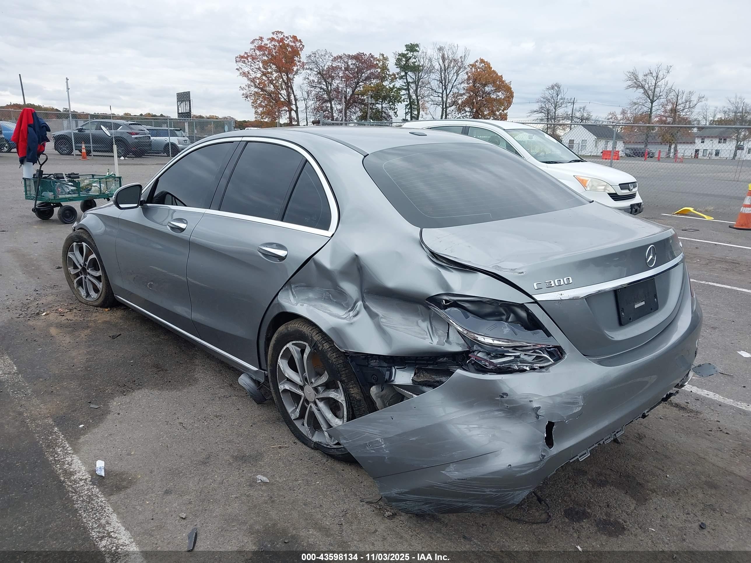 MERCEDES-BENZ C image 6