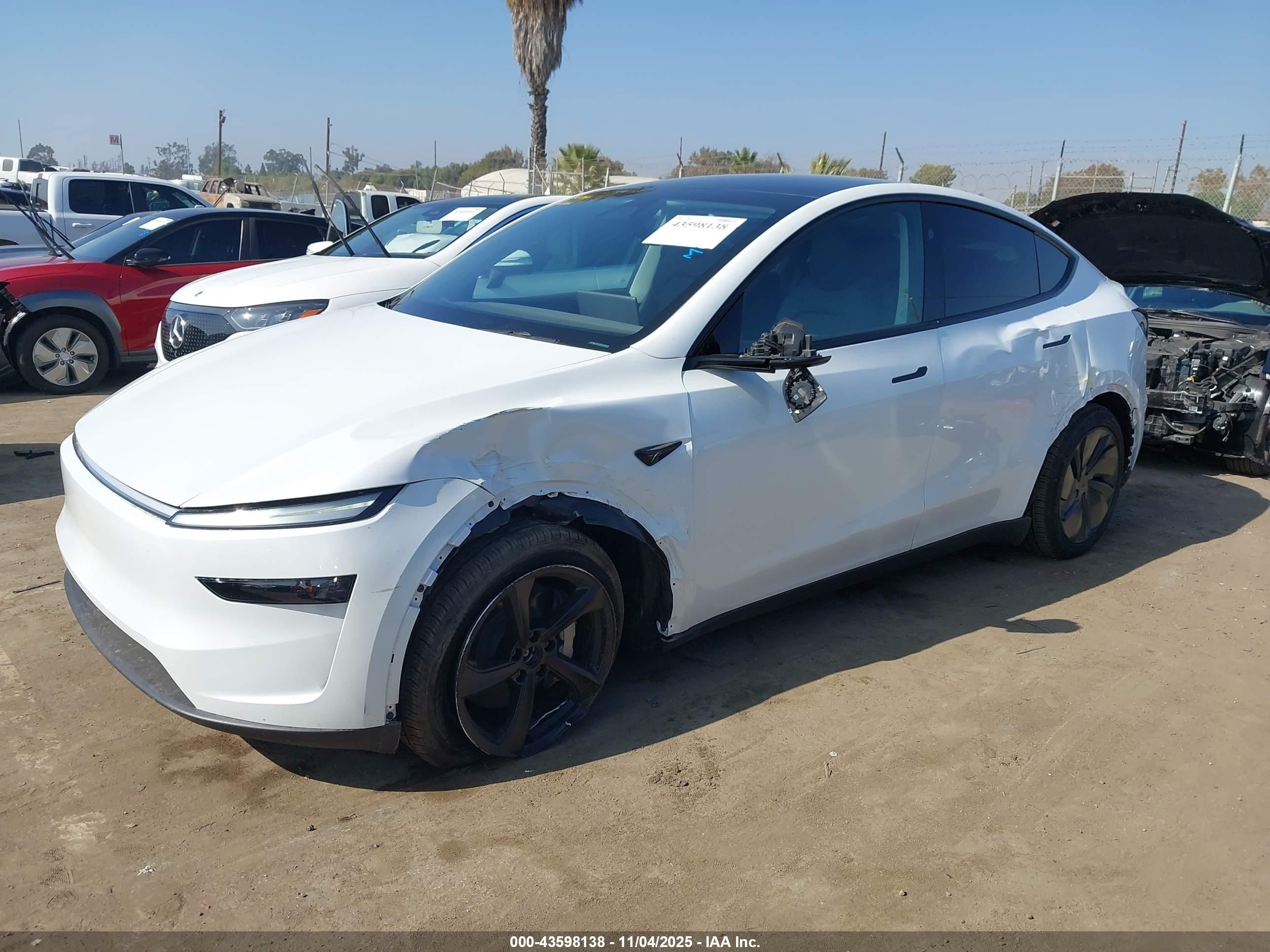 TESLA MODEL image 2