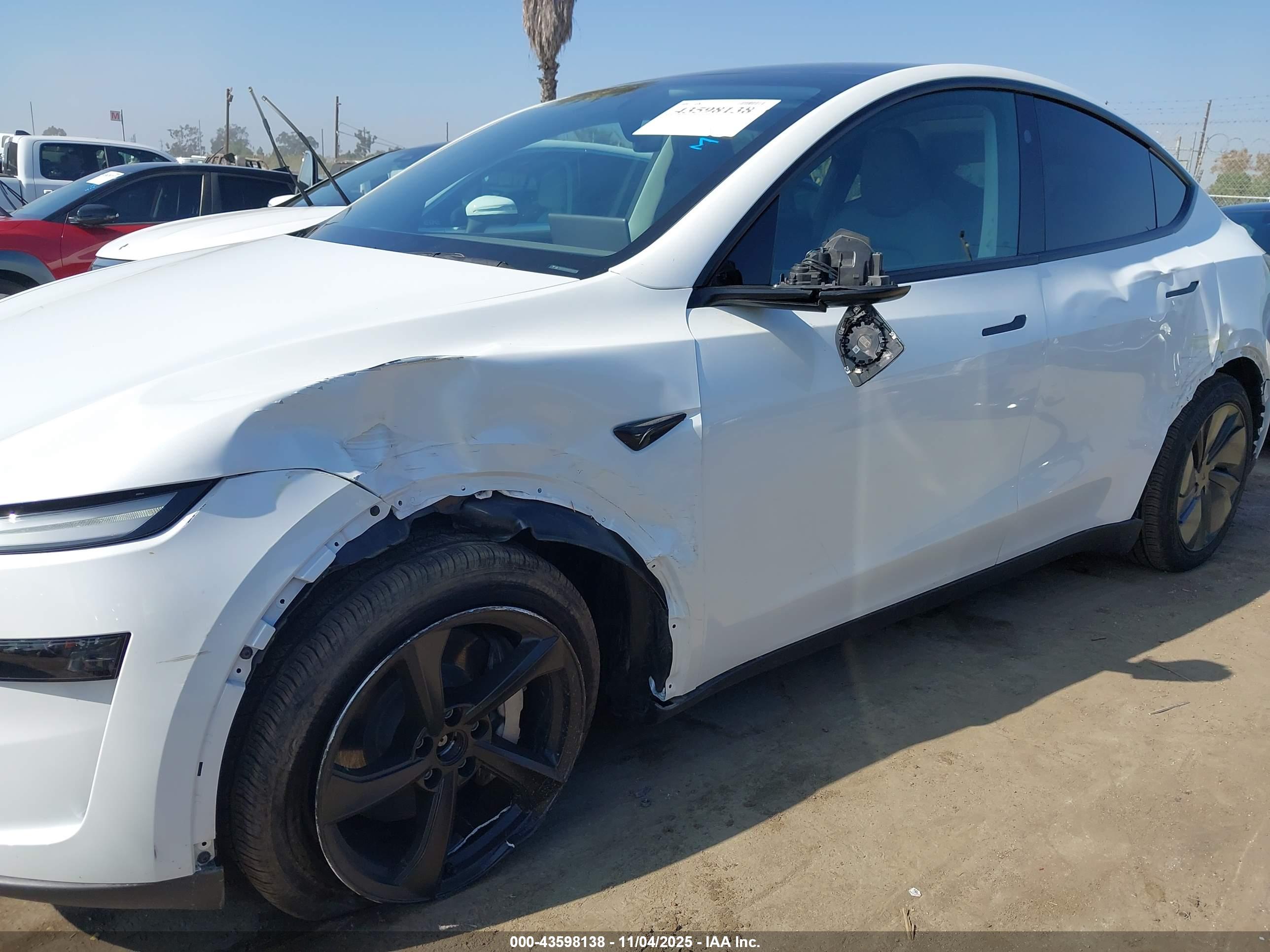 TESLA MODEL image 6