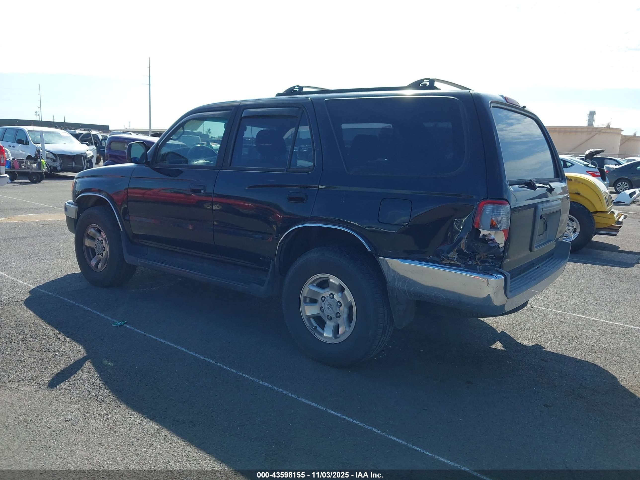 TOYOTA 4RUNNER image 3