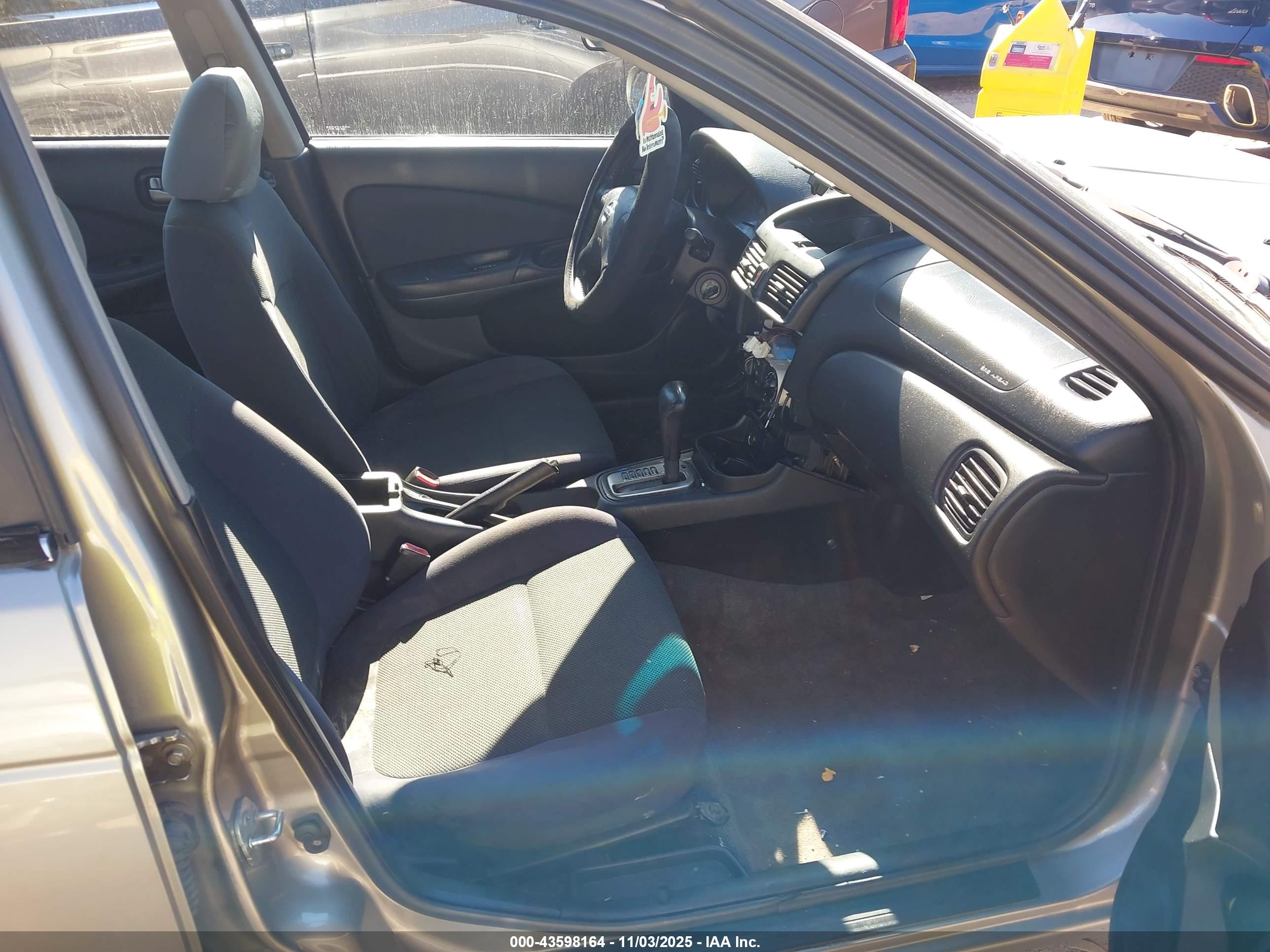 NISSAN SENTRA image 5